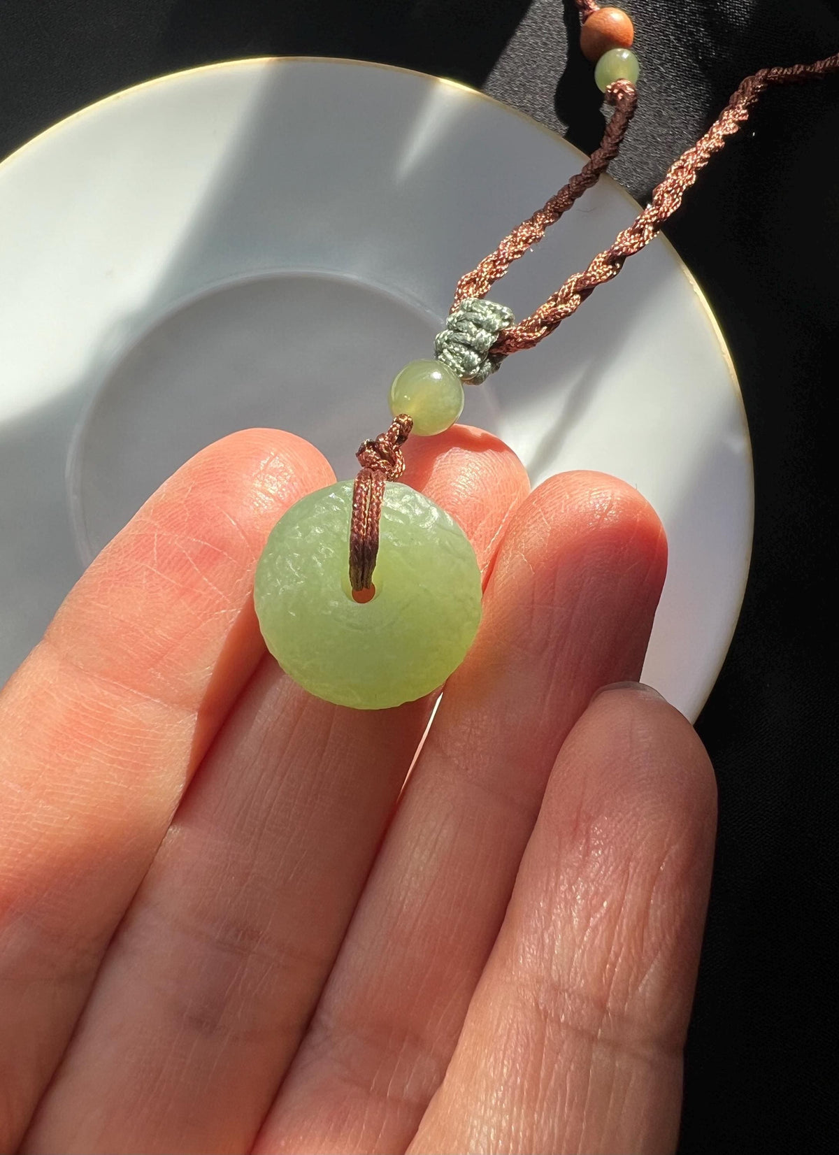 Light Green Nephrite Circle Necklace