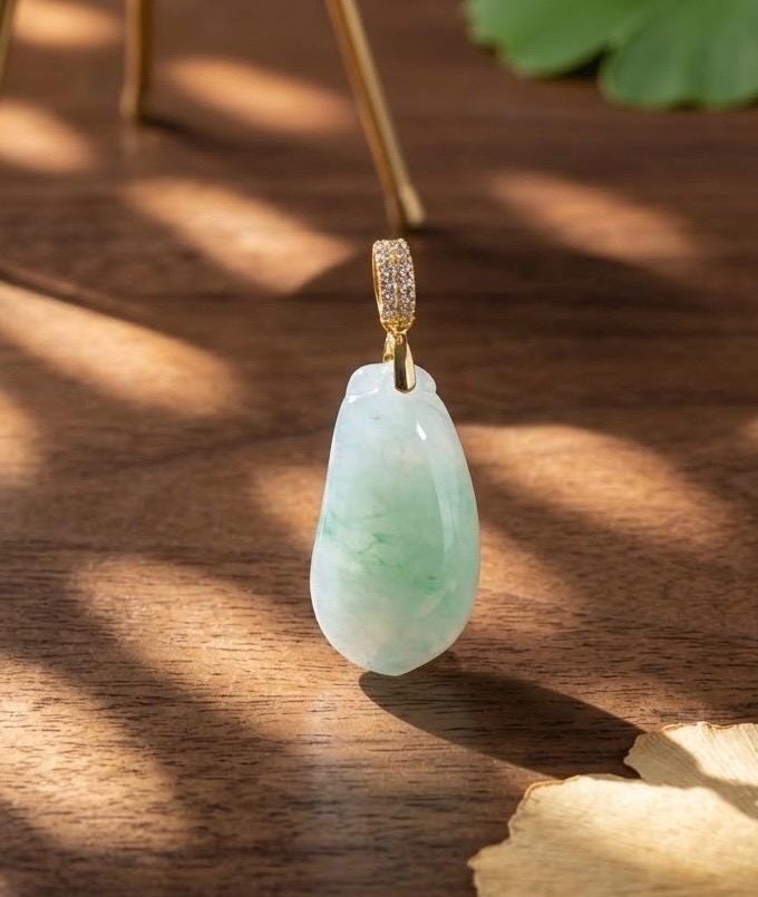 Green Jadeite Gourd Pendant