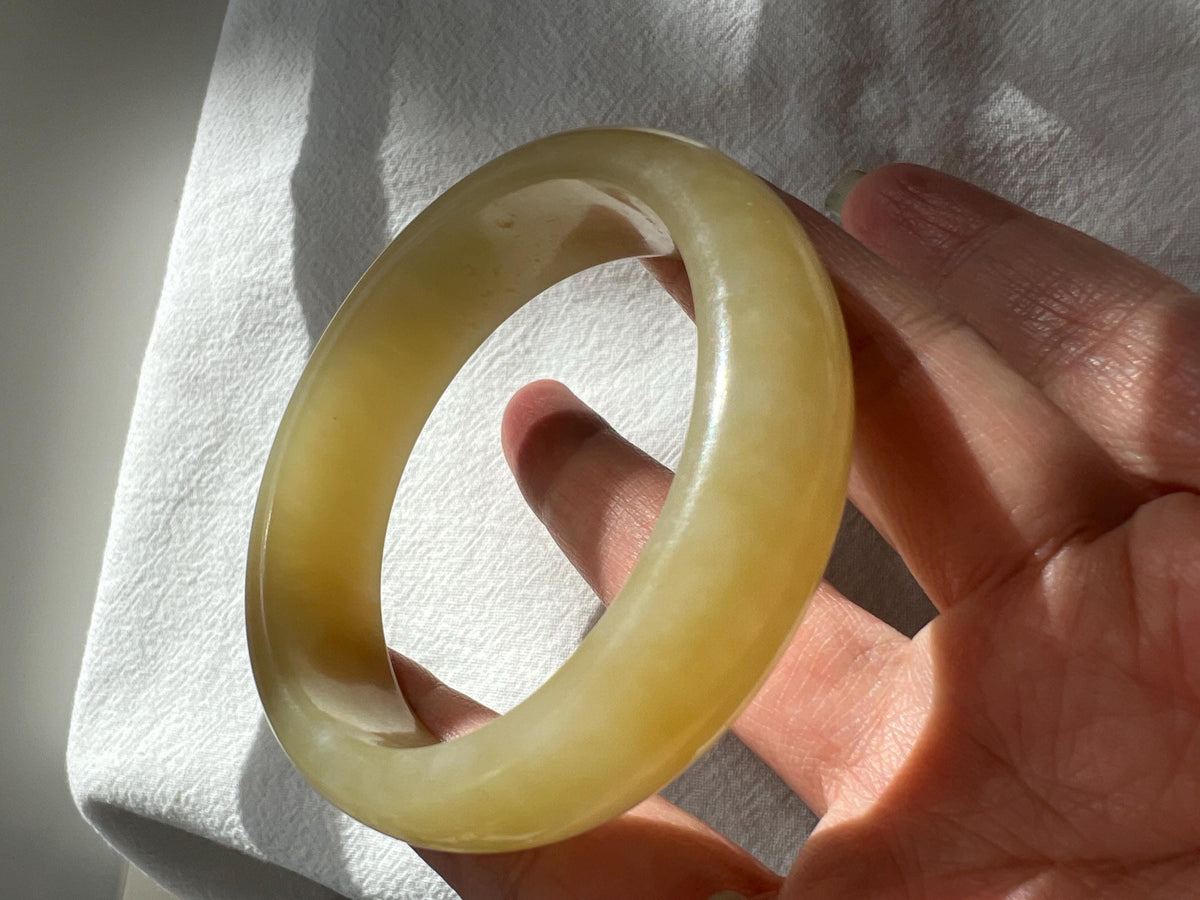 Yellow Nephrite Bangle, 56 mm