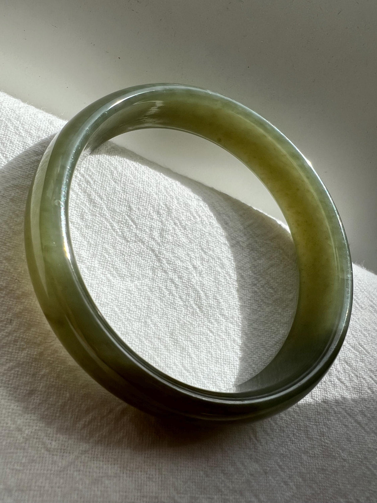 Polished Green Nephrite Bangle, 55 mm