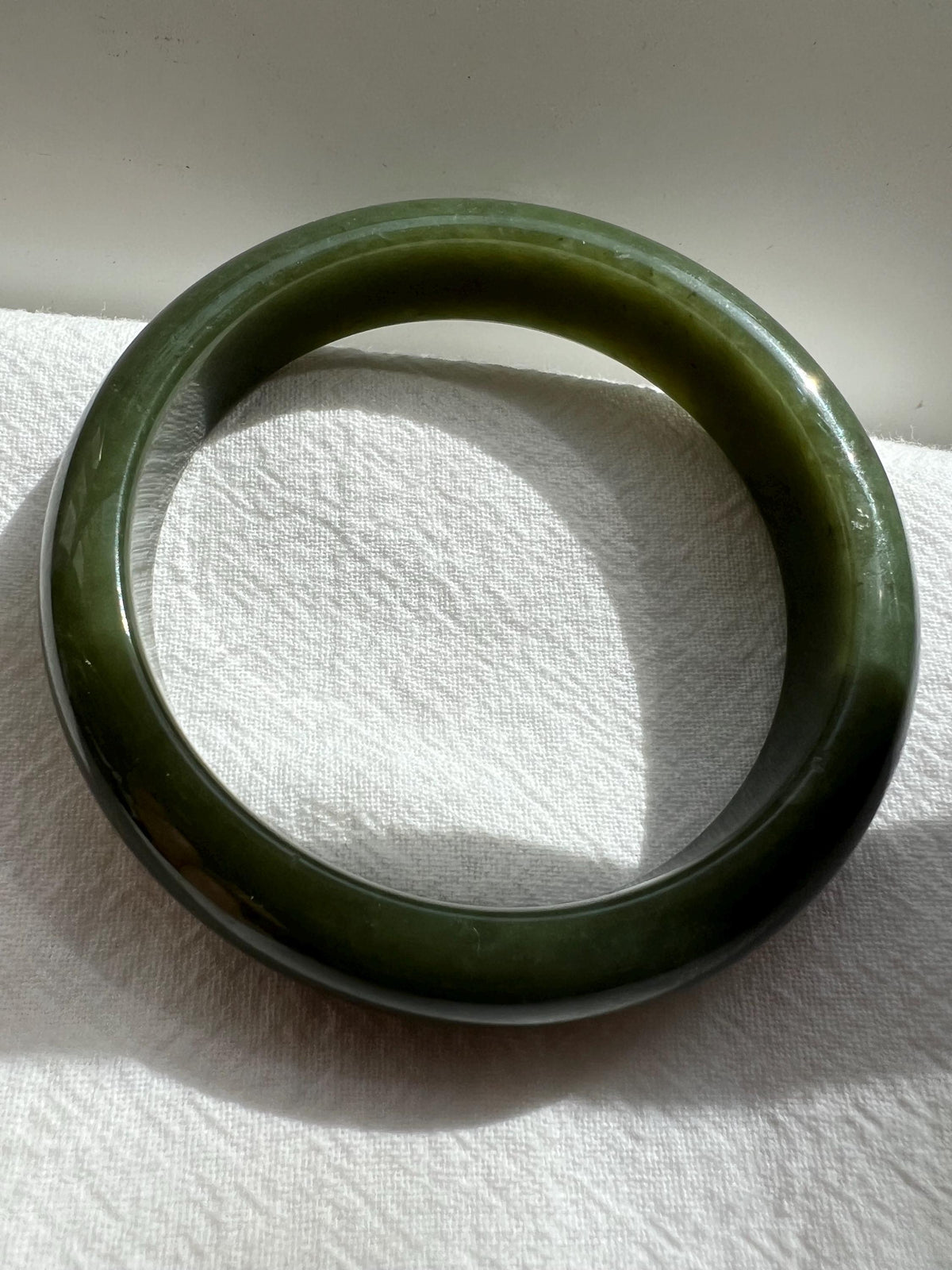 Green Nephrite Bangle, 56 mm