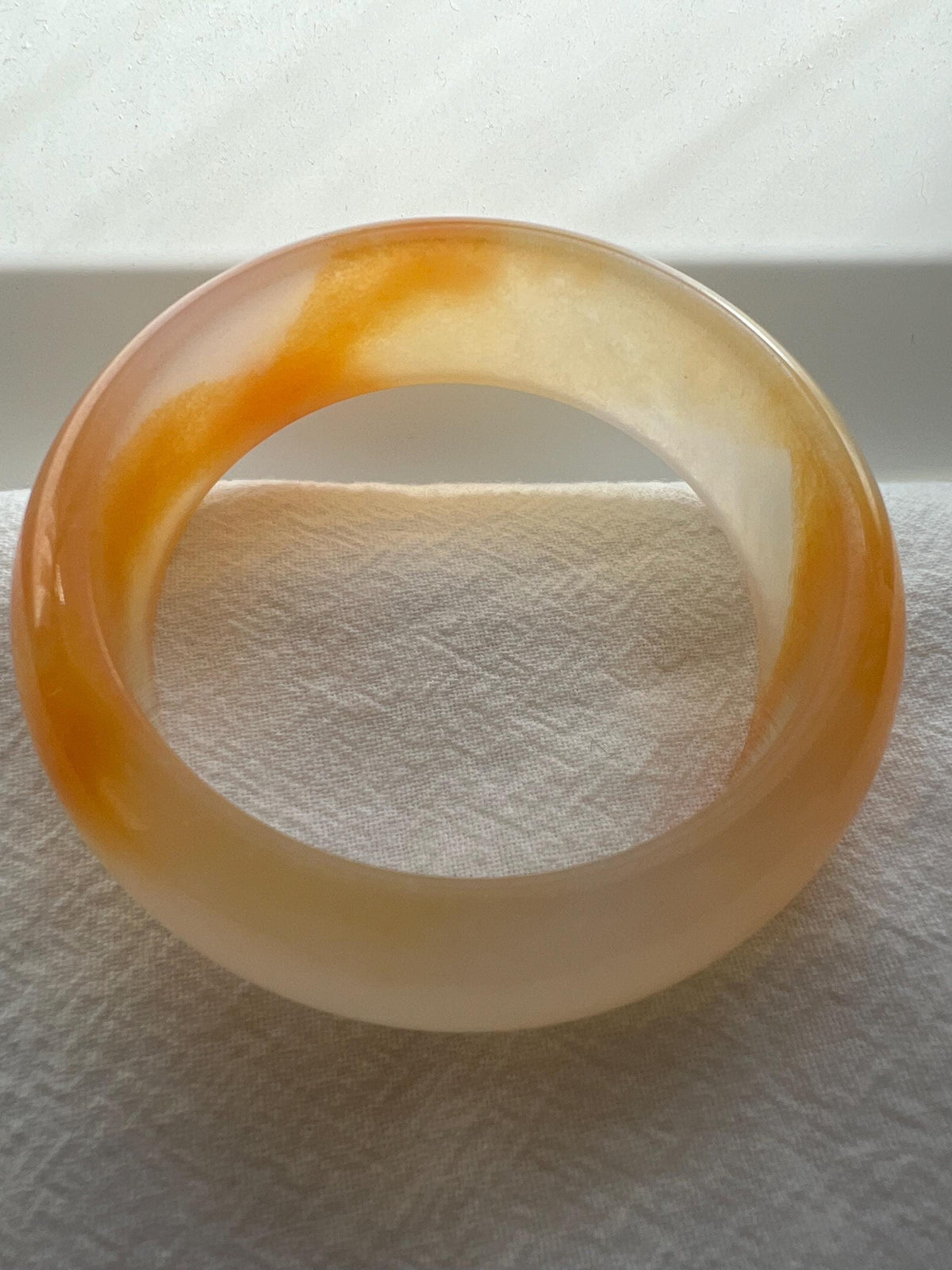 Golden Silk Jade (Jinsiyu) Bangle, 57 mm — product image 10