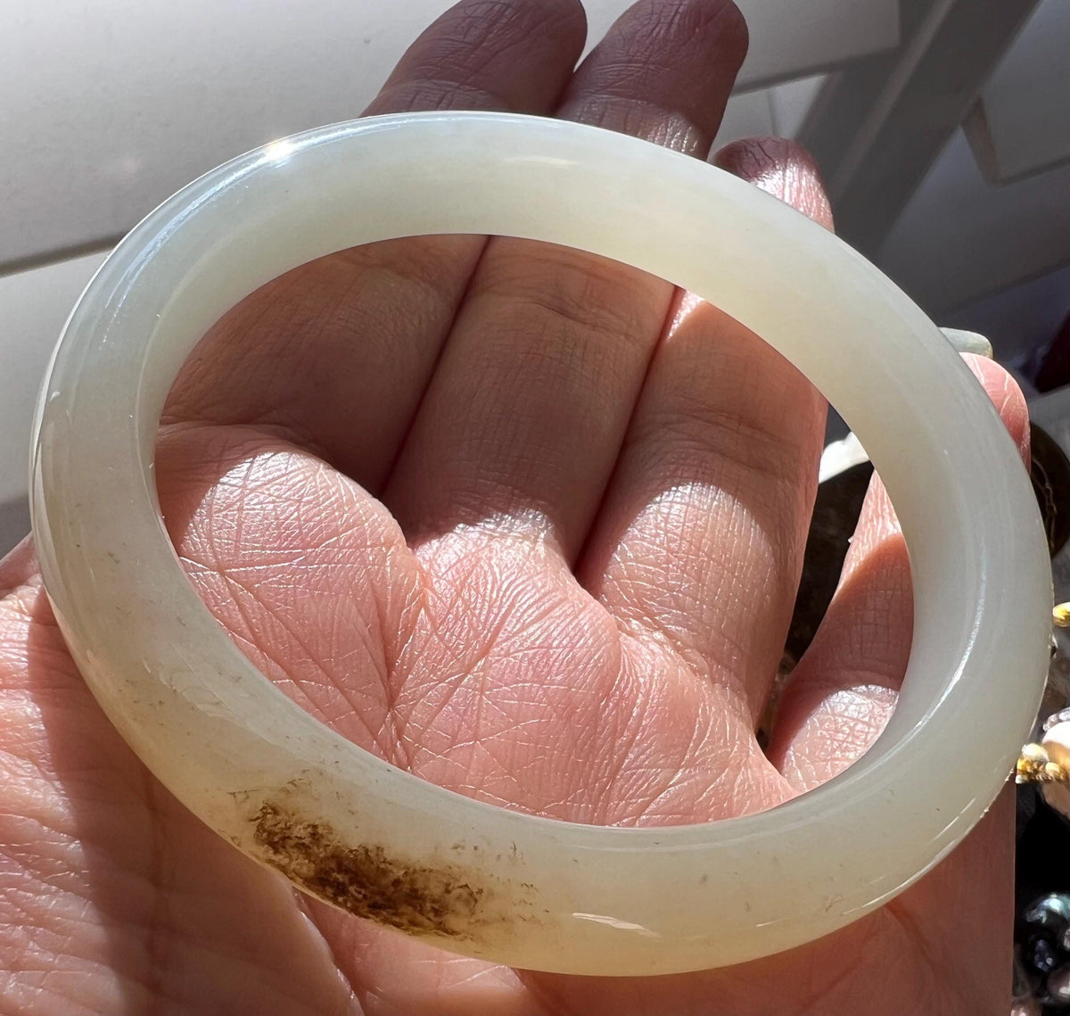 Sugar-White Nephrite Bangle, 56 mm