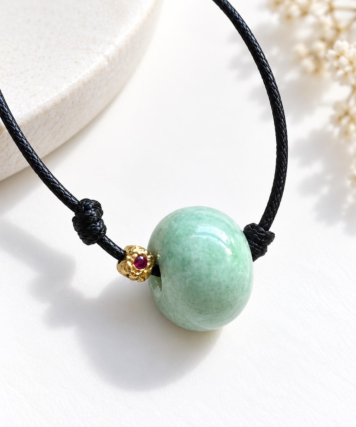 Green Jadeite Lu Lu Tong Necklace