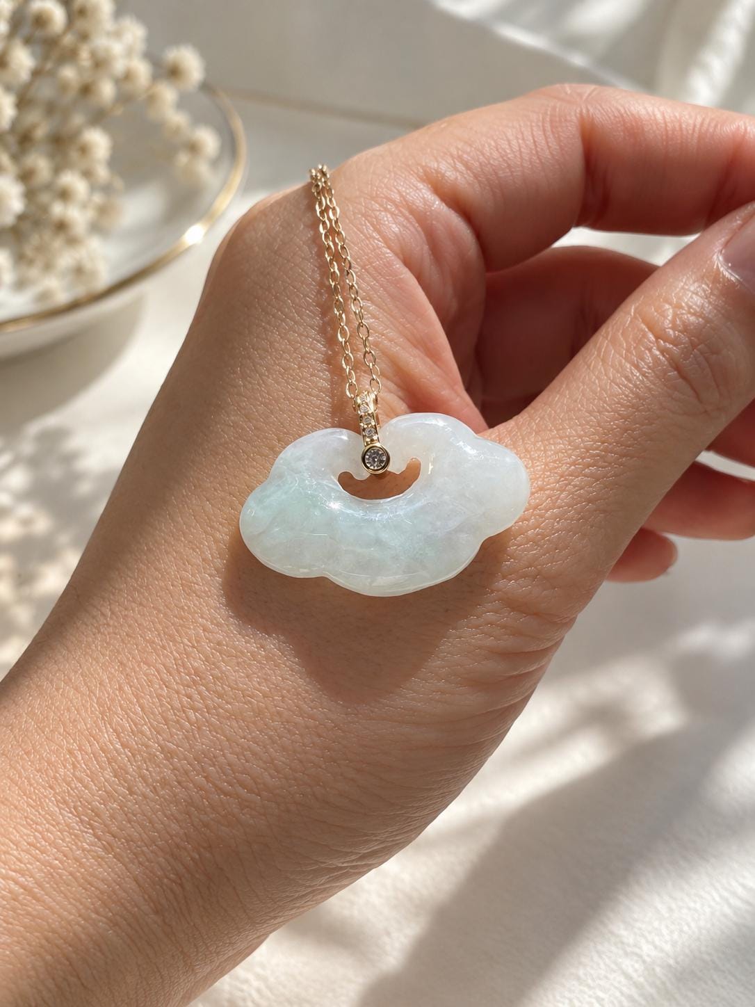 Jadeite Ruyi Lock Pendant in 18K Gold