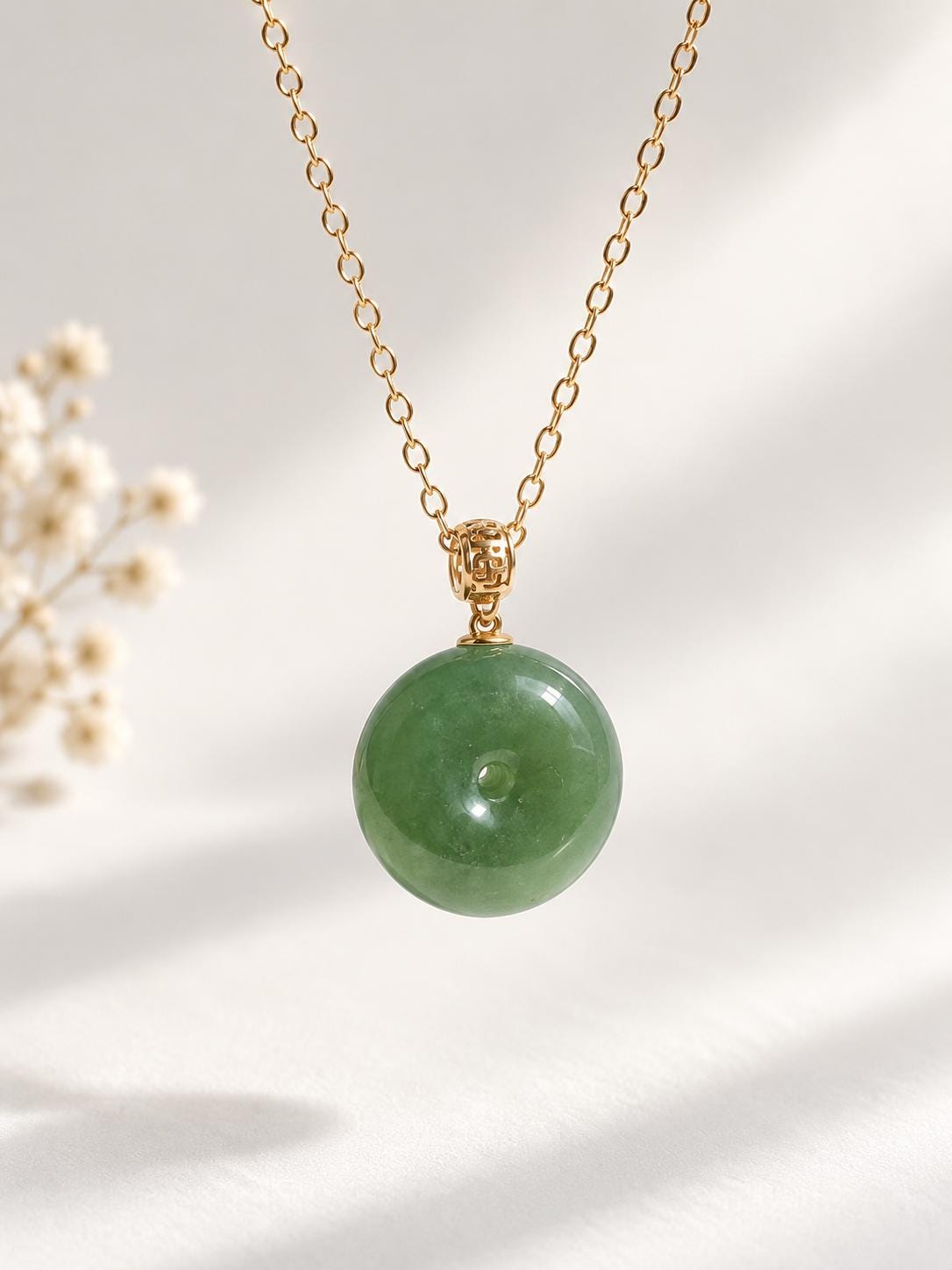 Green Nephrite Donut Pendant in 18K Gold