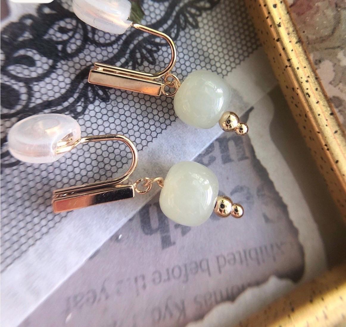 Nephrite & Pearl Clip-On Drop Earrings