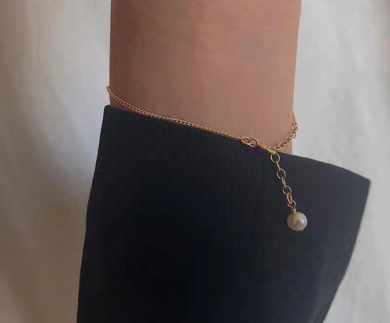 14K gold filled infinity necklace. Adjustable necklace. Minimalist necklace. Delicate necklace. 925 sterling sliver.