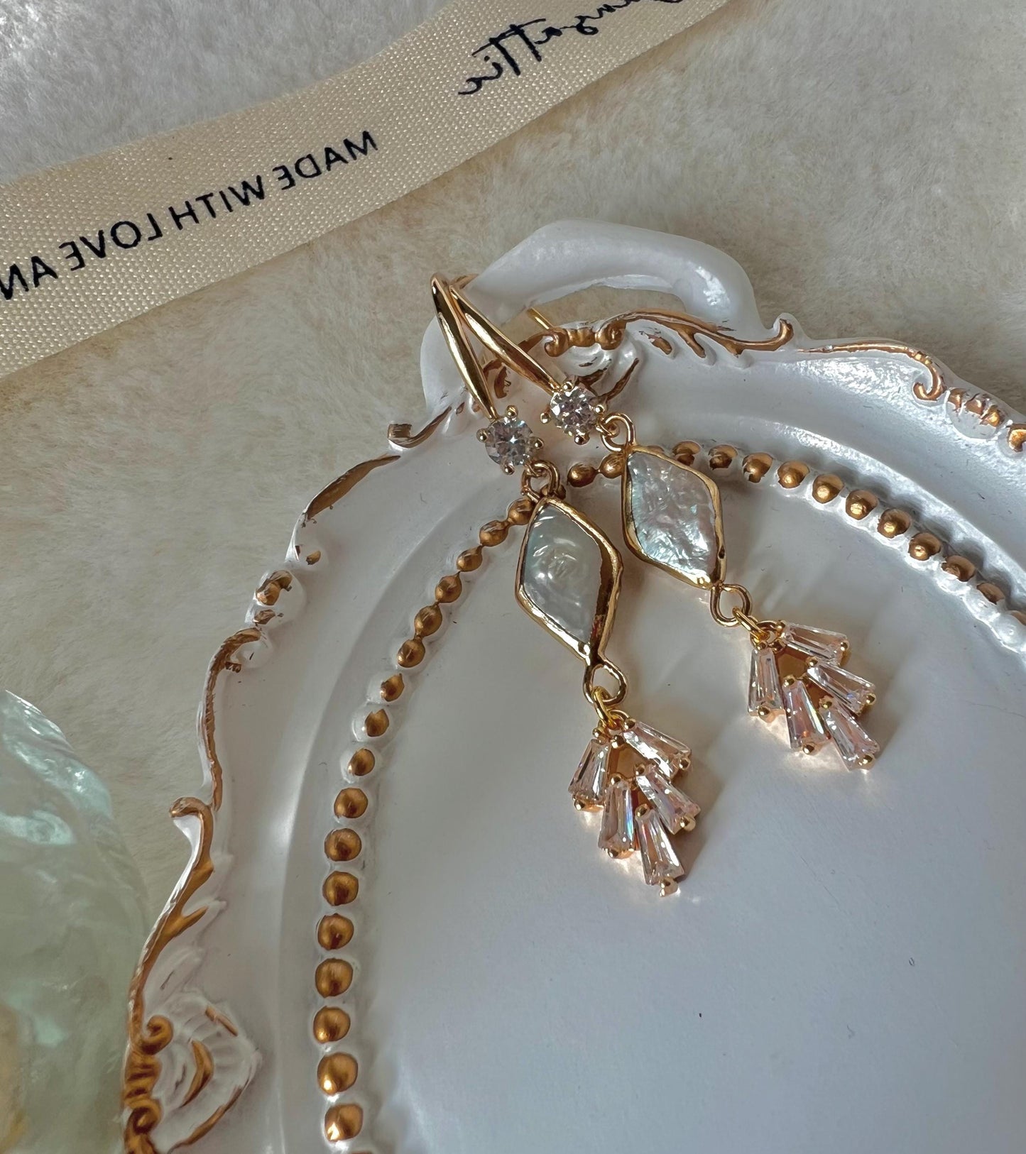 Freshwater pearl crystal Swarovski Earring. Diamonds cluster earring. Art Deco earring. Vintage earring.