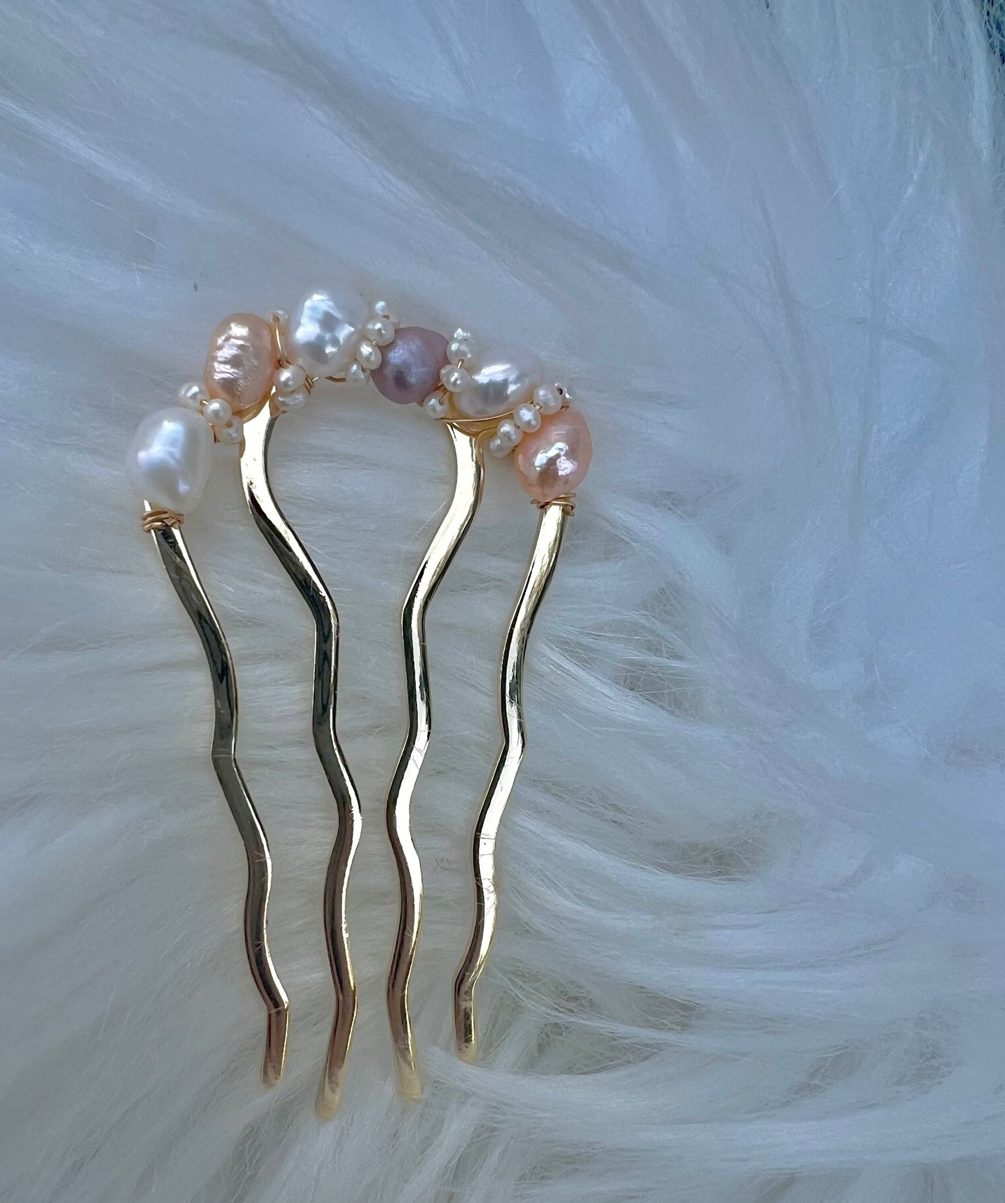 Brass wire wrapped freshwater multiple-color pearl hair pin. Wave hair accessories. Gold hair fork. Bridal hair pin. Wedding hair pin.