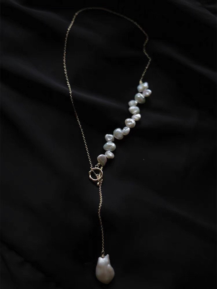 High quality petal baroque pearl half chain necklace. Multiple-shape pearl necklace. Boho wedding jewelry. Y lariat necklace.