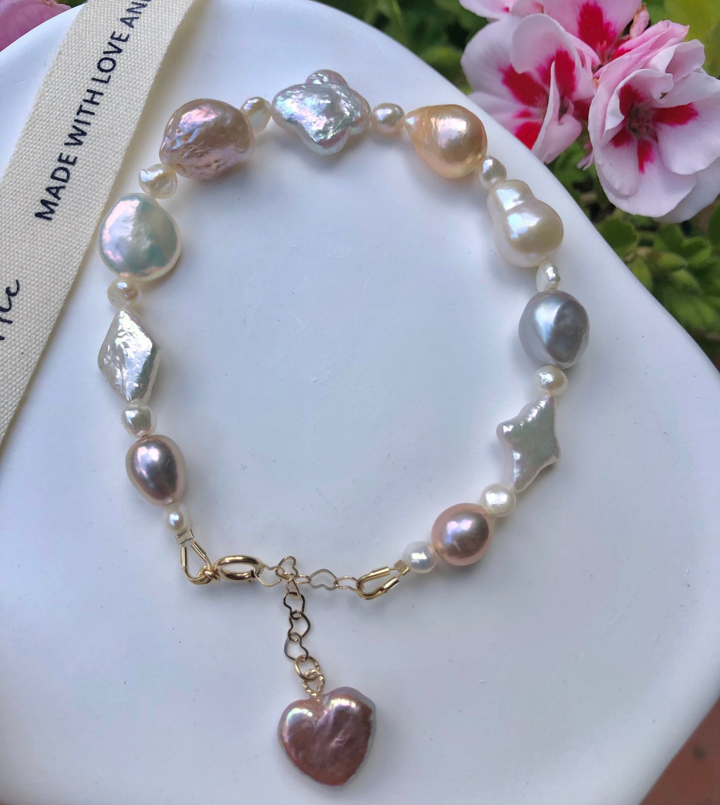 14K gold filled Freshwater pearl bracelet. Art Deco bracelet. Baroque pearl bracelet. Candy bracelet. Multi-color multi-shape bracelet.