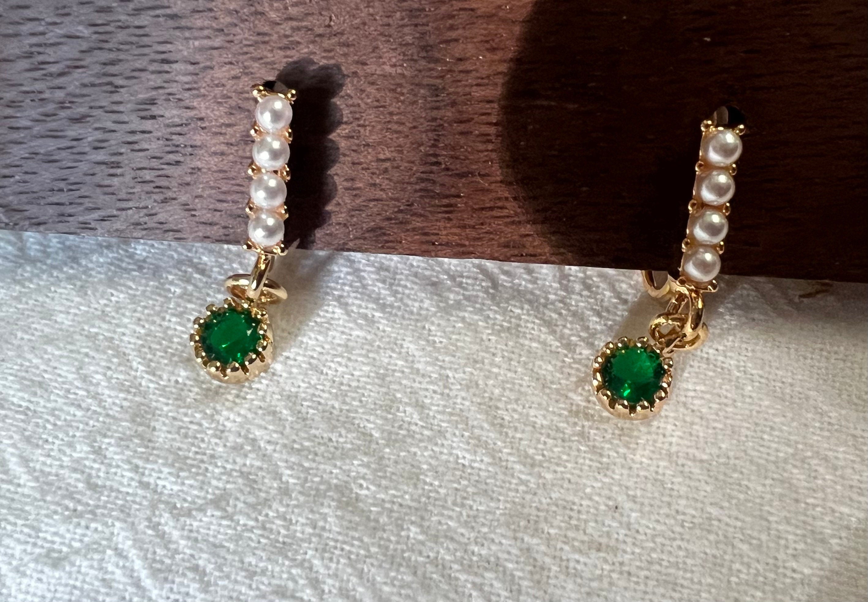 Dainty pearl emerald earrings. No piercing ear earring. Minimalist clip on earrings. Dangle no pain earring. Bridesmaid gift.