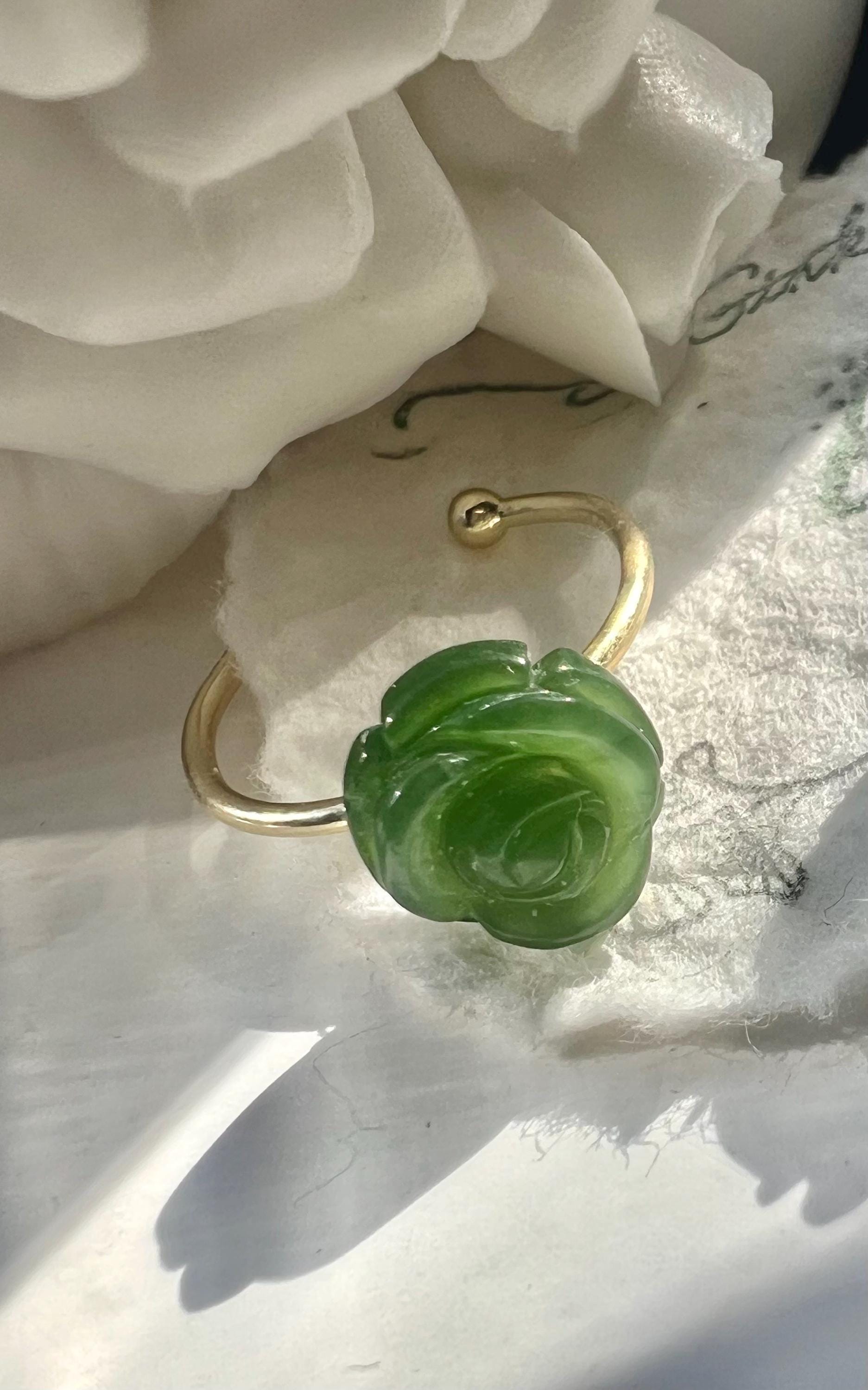 Carved green jade rose jewelry set. Green jade rose stud earrings gold. Carved jade flower studs. Nephrite jade rose earrings.