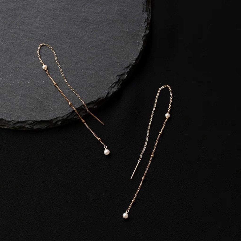 14K gold filled freshwater tiny pearl threader earring. Dainty earrings. Elegant earrings. Bridal earrings. Bridesmaid gift.