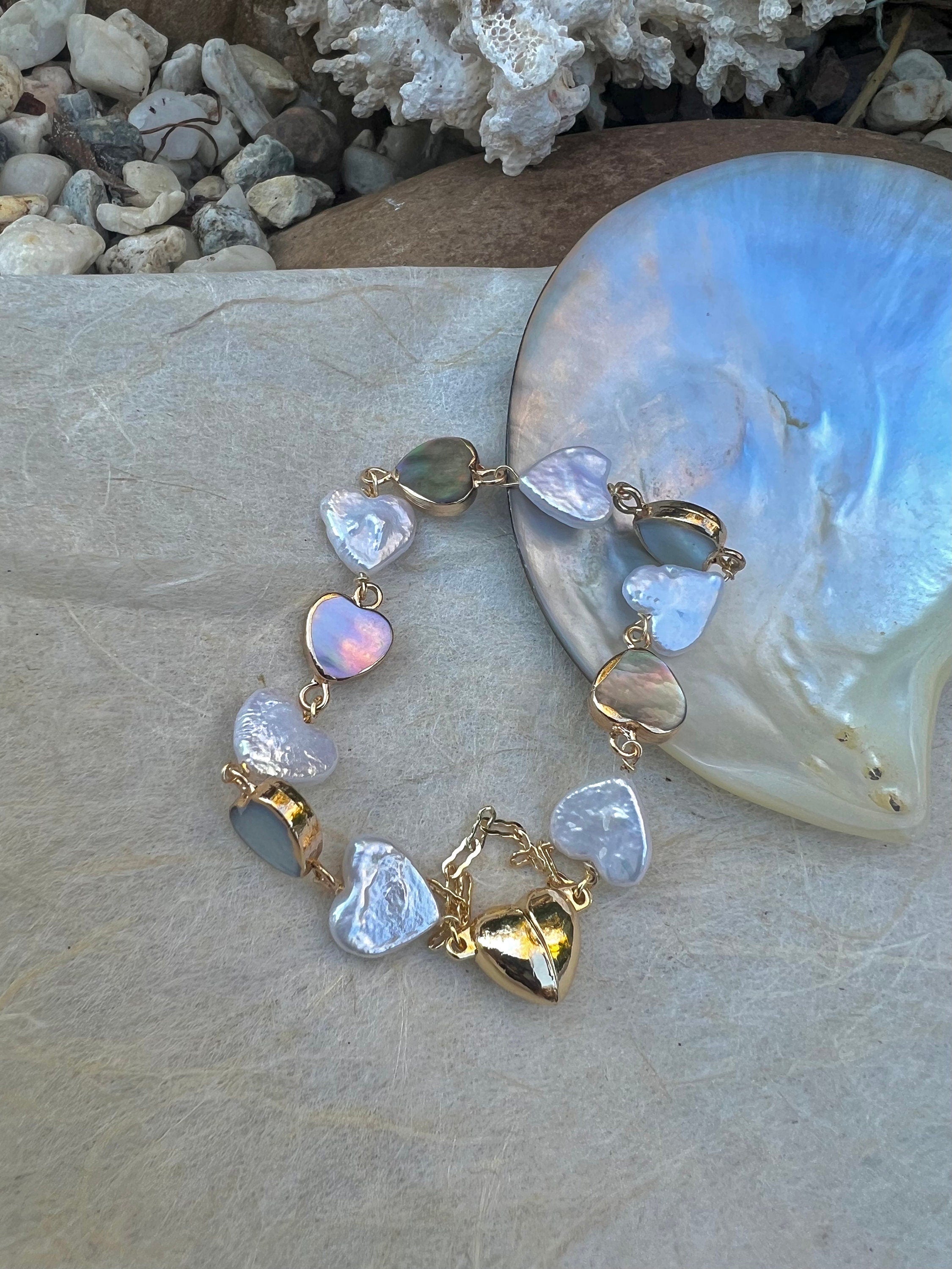 14K gold filled multicolored Genuine pearl heart elegant bracelet. Dainty bracelet. Valentines bracelet. Gift for her.