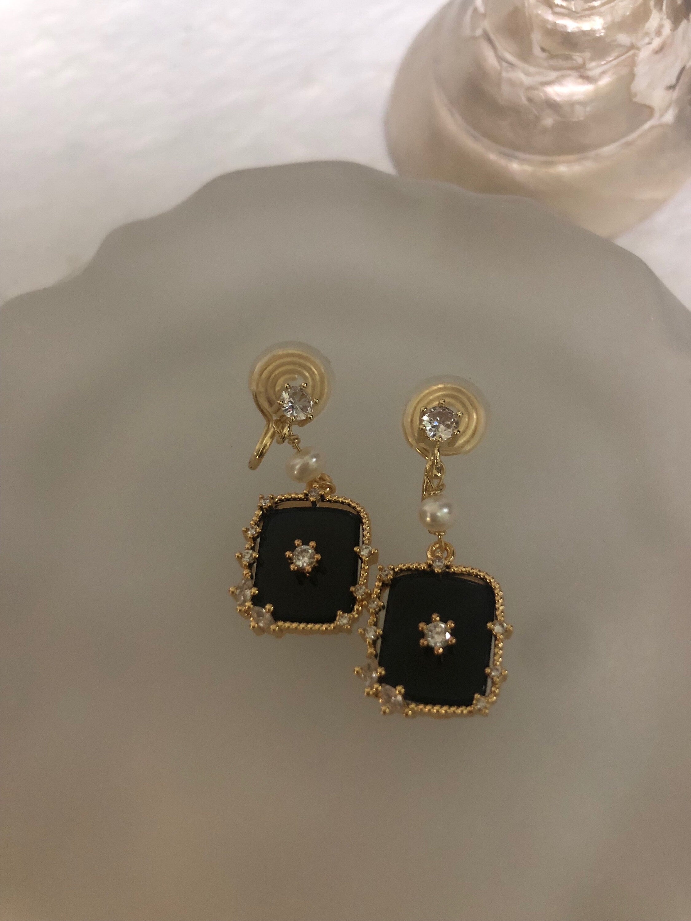 Vintage Black Onyx Pendant Freshwater pearl earrings pave Set Diamond Earrings. Natural Black Agate gold Earrings. Art Deco Earrings.