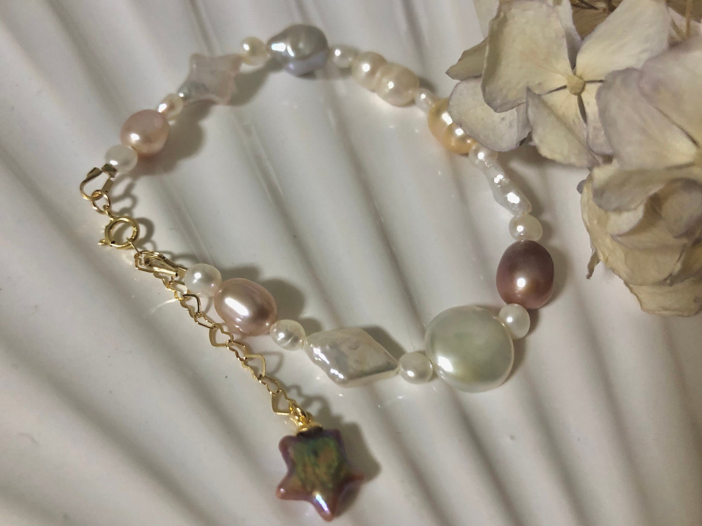 14K gold filled Freshwater pearl bracelet. Art Deco bracelet. Baroque pearl bracelet. Candy bracelet. Multi-color multi-shape bracelet.