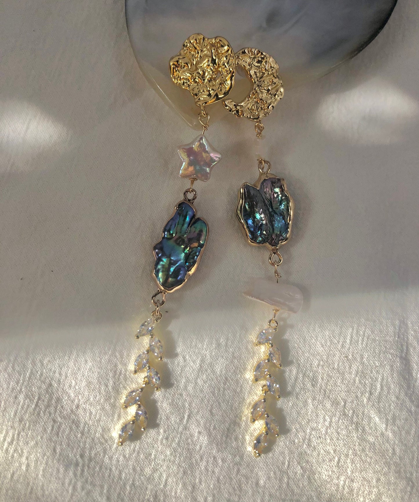 Chic moon star freshwater pearl unbalanced dangle earrings. Designed charm asymmetry earrings. Gift for her