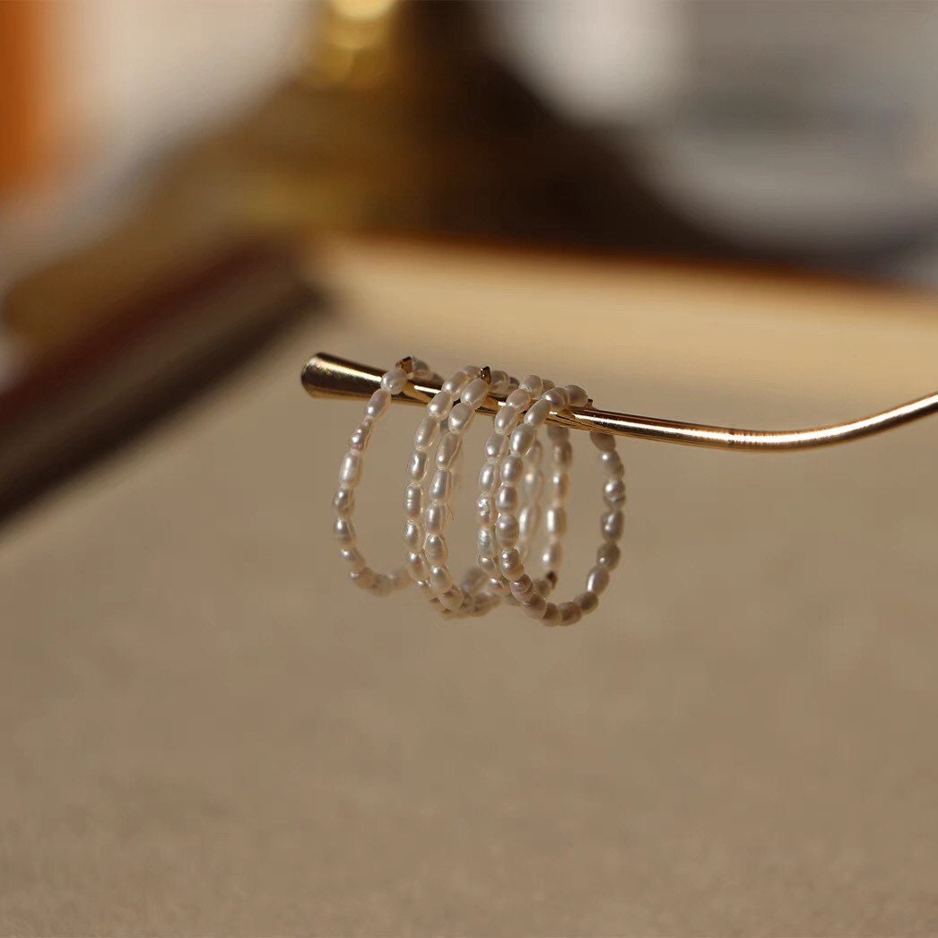 14K gold filled tiny freshwater pearl dainty ring. Delicate pearl ring. Thin ring. Mini ring. Elegant ring. Stacking ring.