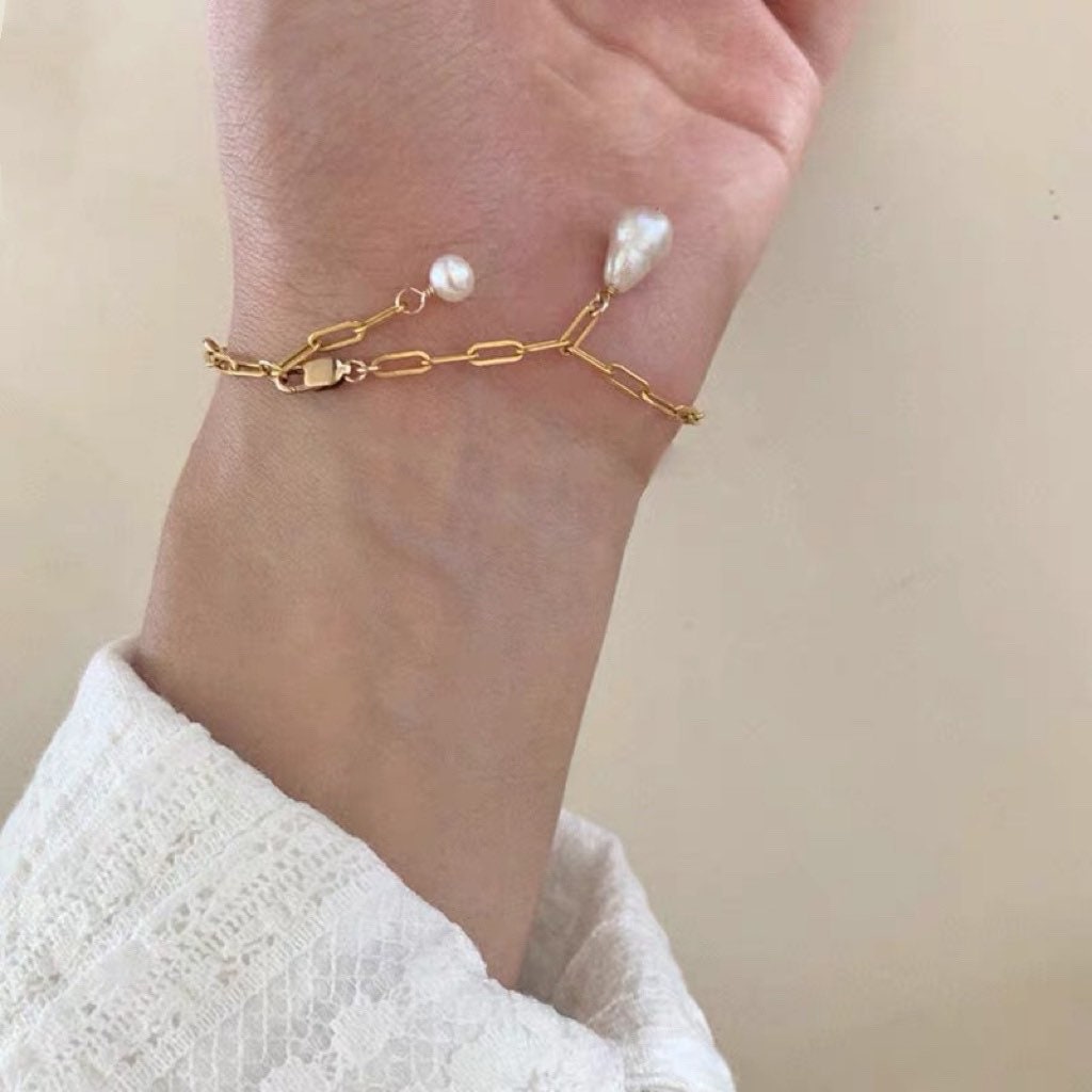 Baroque Pearl Paperclip Chain Bracelet, Gold & SilverRectangle Elongated Chain Baroque Pearl Bracelet,Adjustable, Layering Chain Bracelet