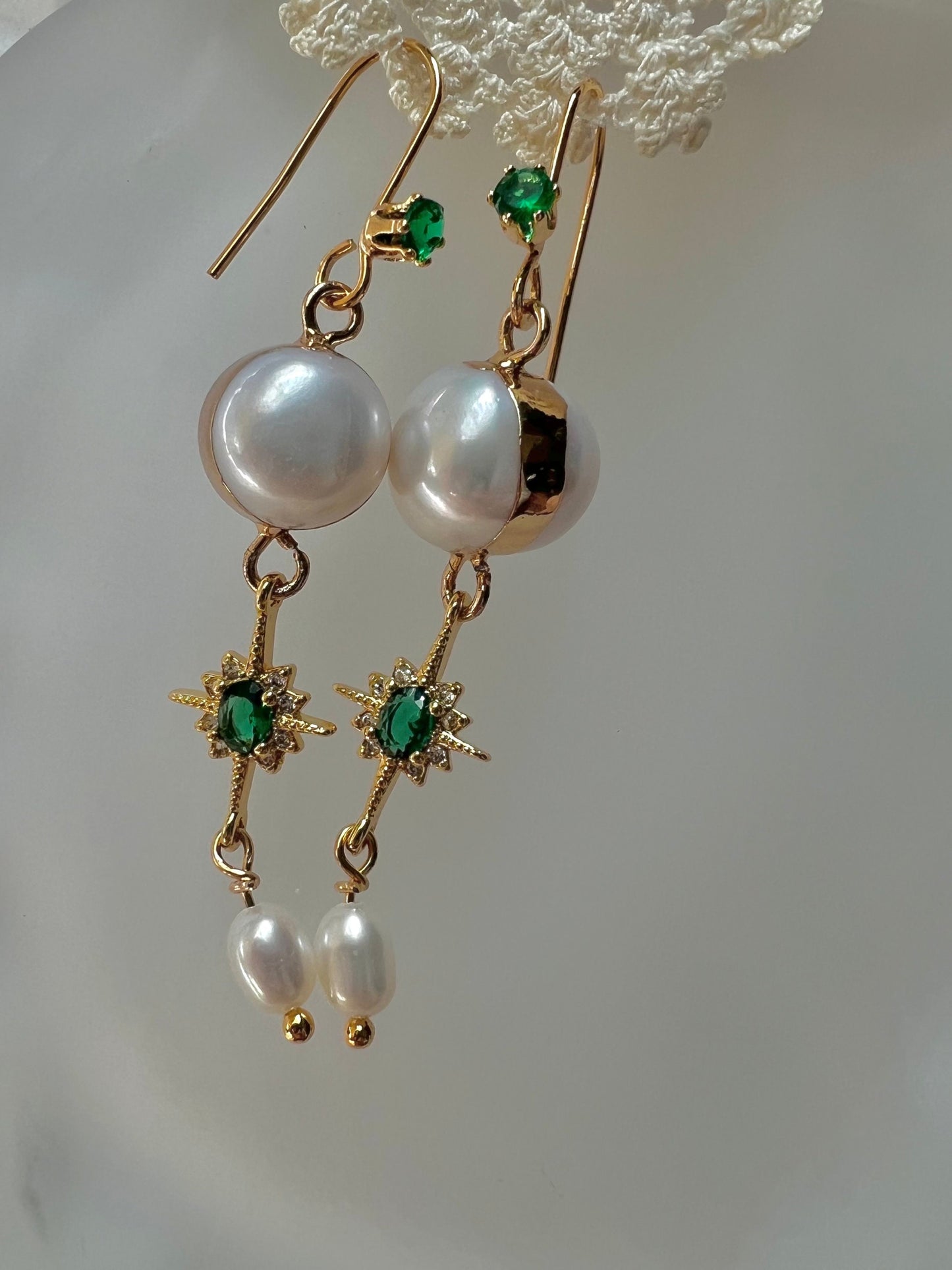 Victoria style elegant baroque pearl dainty earring. Delicate zircon earring. France style design earrings. Emerald earring