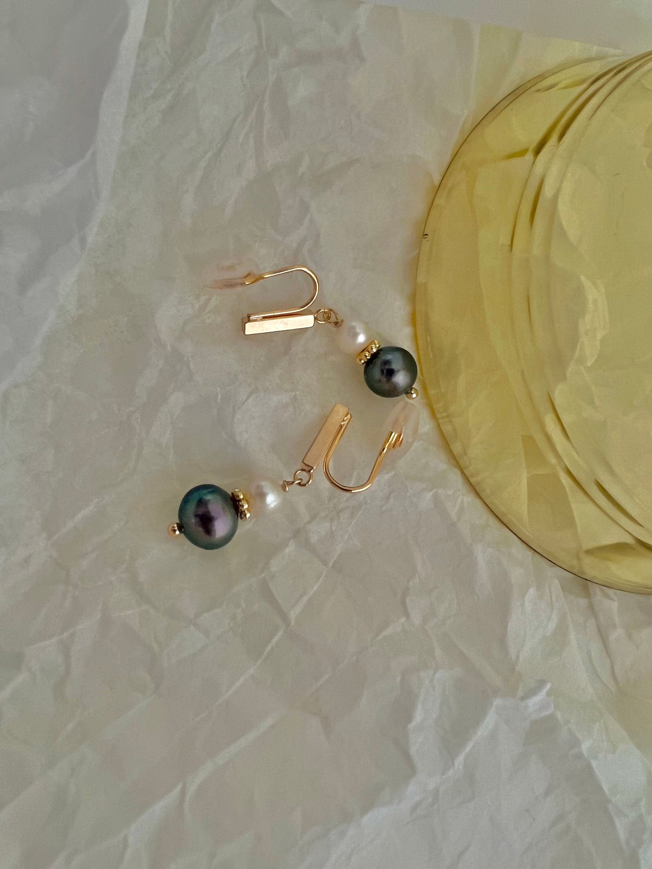 14K gold filled freshwater pearl stick dangle earring. Minimalist clip on earrings. Chic earring. No pain Pearl earrings. Bridesmaid gift.