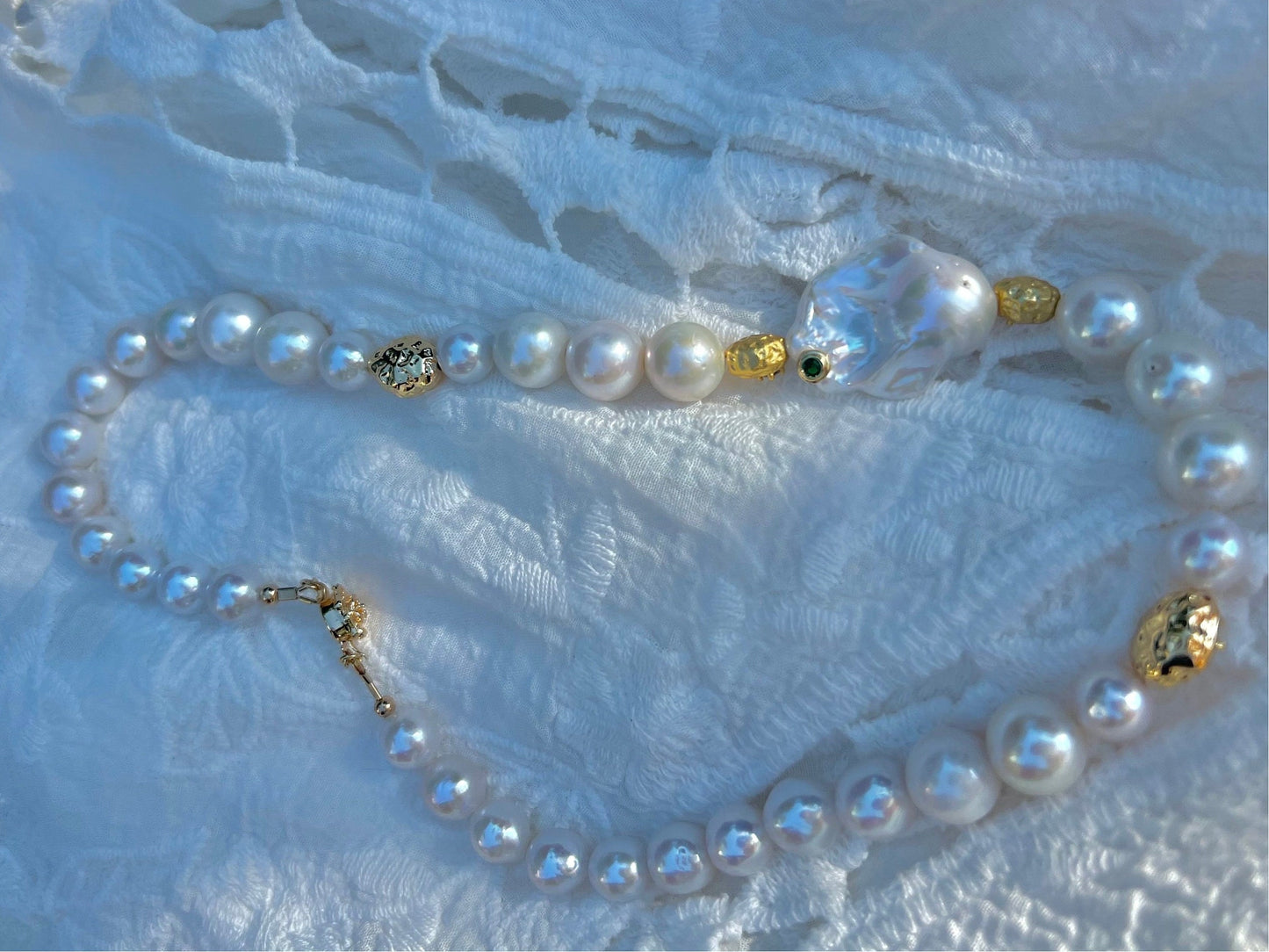 Freshwater baroque pearl necklace. Gold baroque pearl beaded necklace. Chunky baroque pearl necklace. Baroque pearl choker. Gift for her