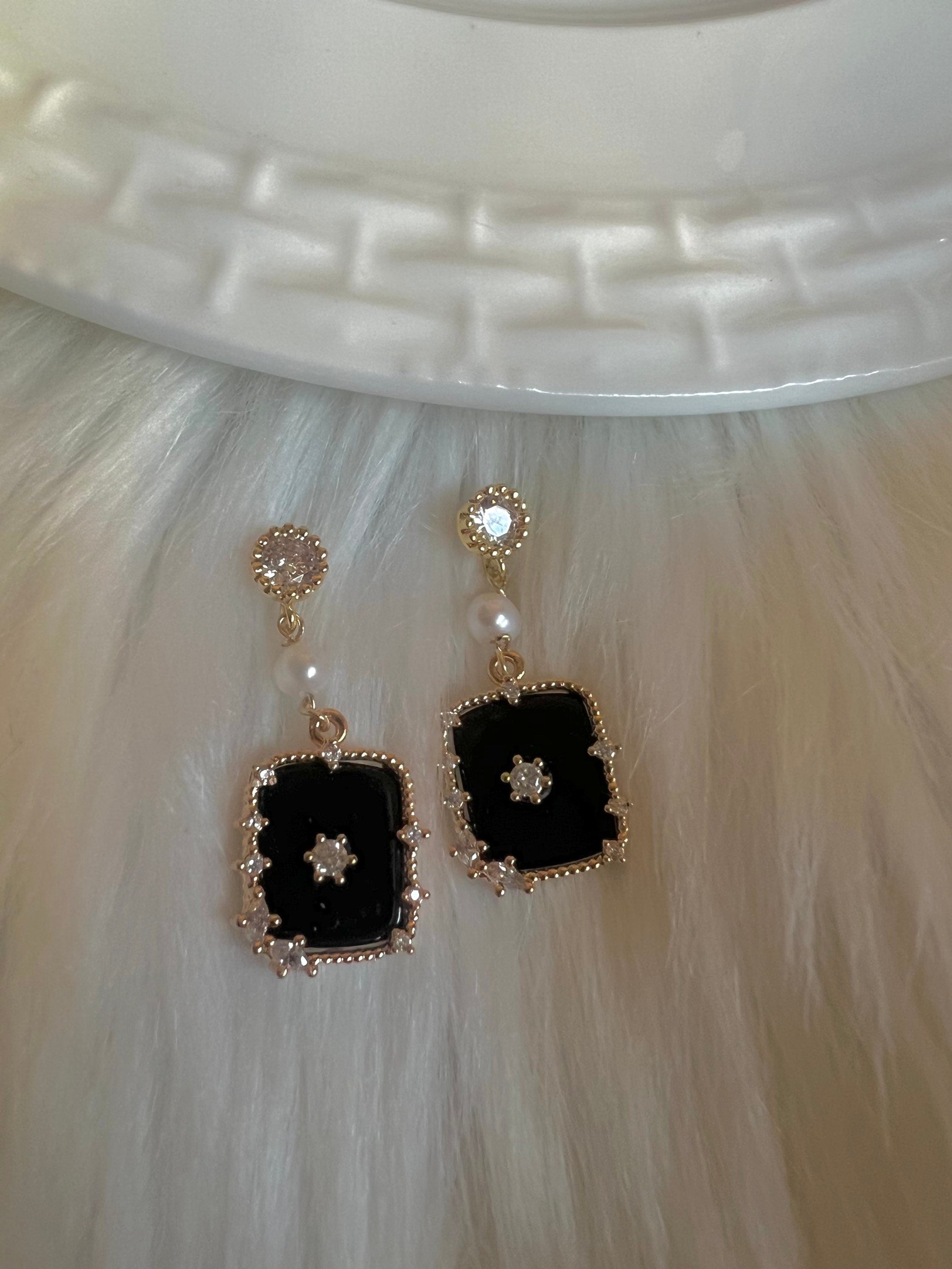Vintage Black Onyx Pendant Freshwater pearl earrings pave Set Diamond Earrings. Natural Black Agate gold Earrings. Art Deco Earrings.