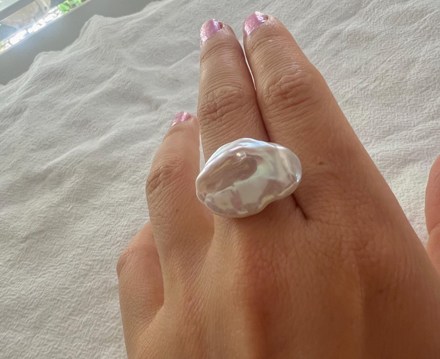 Natural Baroque Pearl Ring. Pearl Minimalist ring. Irregular Genuine Freshwater pearl Ring. Keshi Petal pearls Ring. Large pearl Ring
