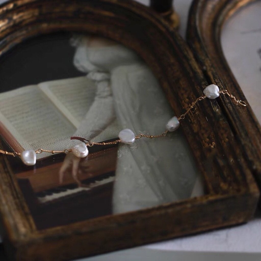 14K gold filled Genuine freshwater baroque petal pearl  bracelet. Dainty bracelet. Charm bracelet. Wedding bracelet. Bridal bracelet.