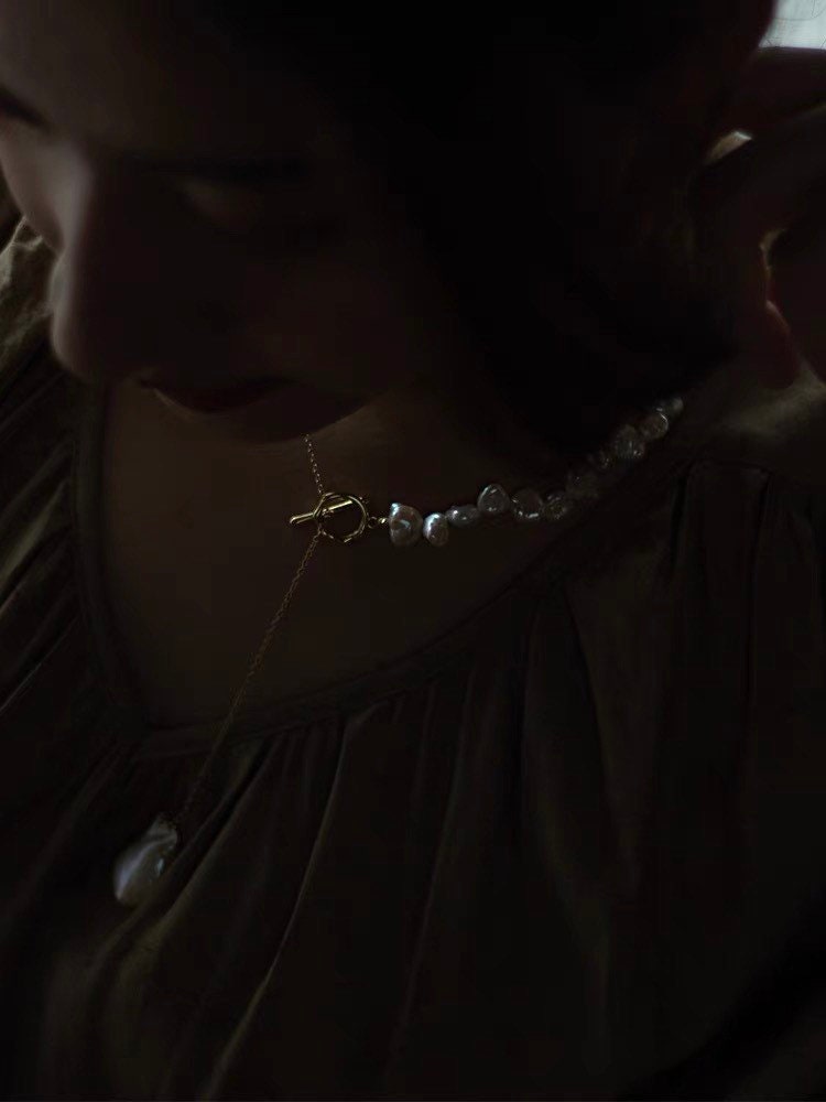 High quality petal baroque pearl half chain necklace. Multiple-shape pearl necklace. Boho wedding jewelry. Y lariat necklace.