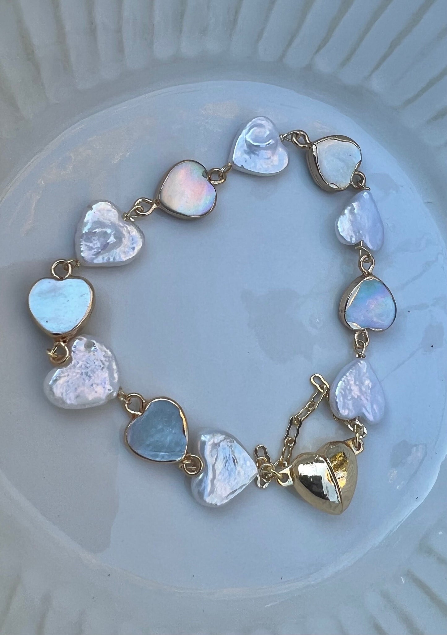 14K gold filled multicolored Genuine pearl heart elegant bracelet. Dainty bracelet. Valentines bracelet. Gift for her.