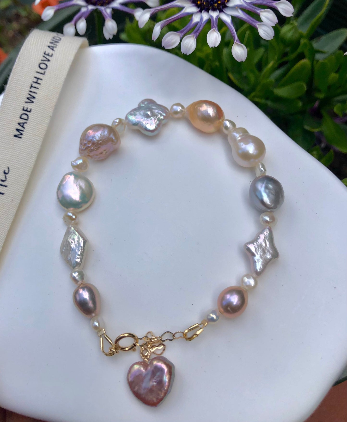 14K gold filled Freshwater pearl bracelet. Art Deco bracelet. Baroque pearl bracelet. Candy bracelet. Multi-color multi-shape bracelet.