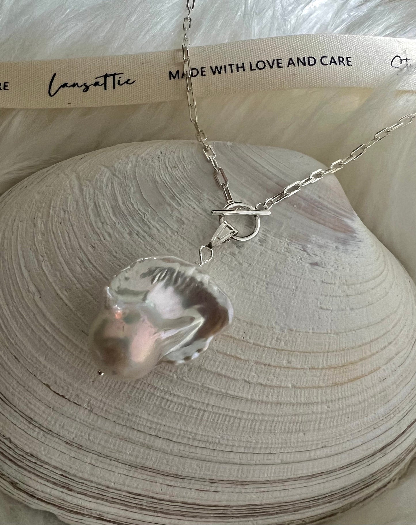 14K gold filled/925 sterling silver dangle high quality luster baroque necklace. Chunky link necklace. Stackable necklace. Gift