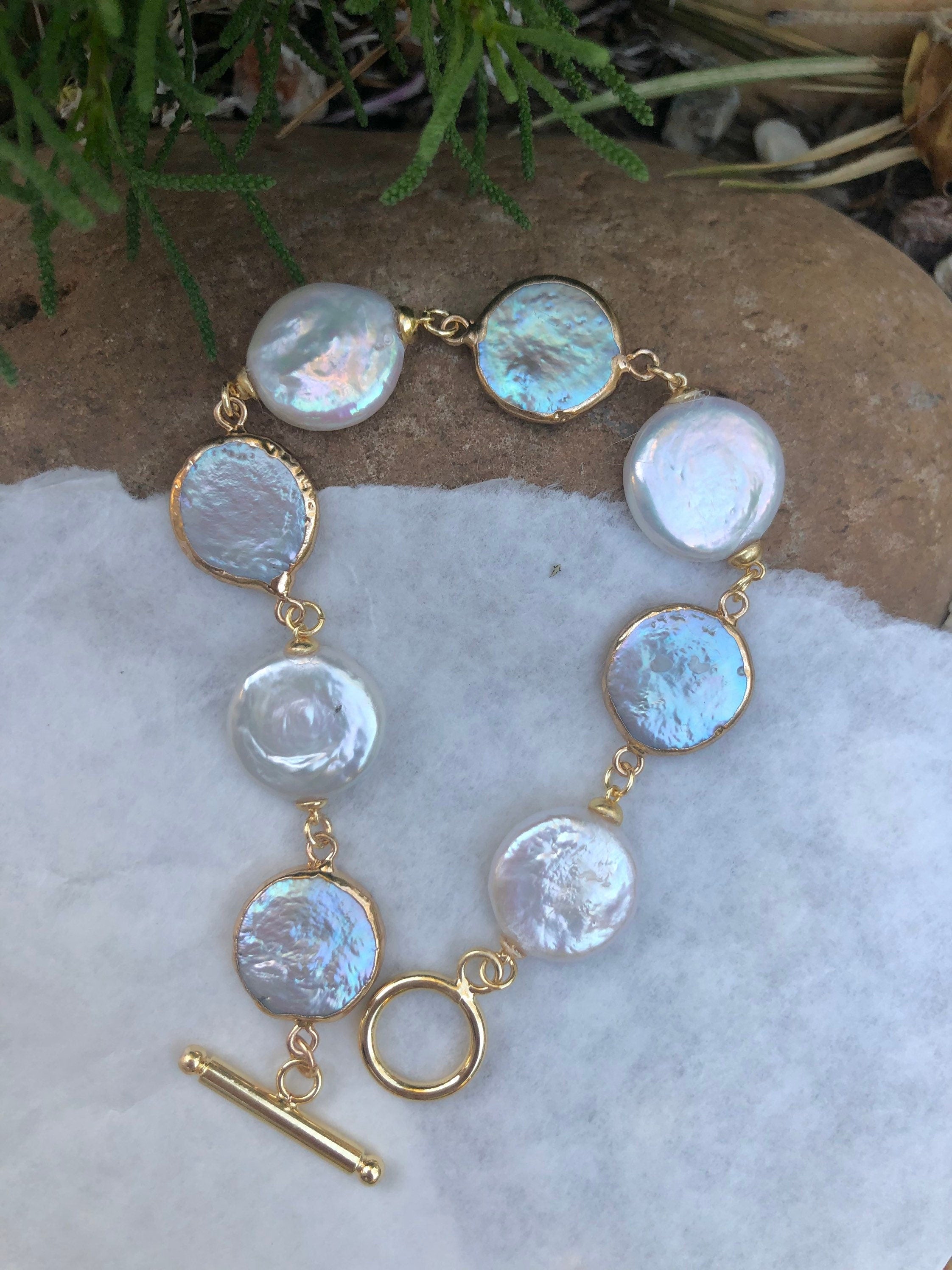 High quality luster genuine multiple-color baroque large coin pearl bracelet. dainty pearl bracelet. Vintage pearl bracelet. Gift for her.