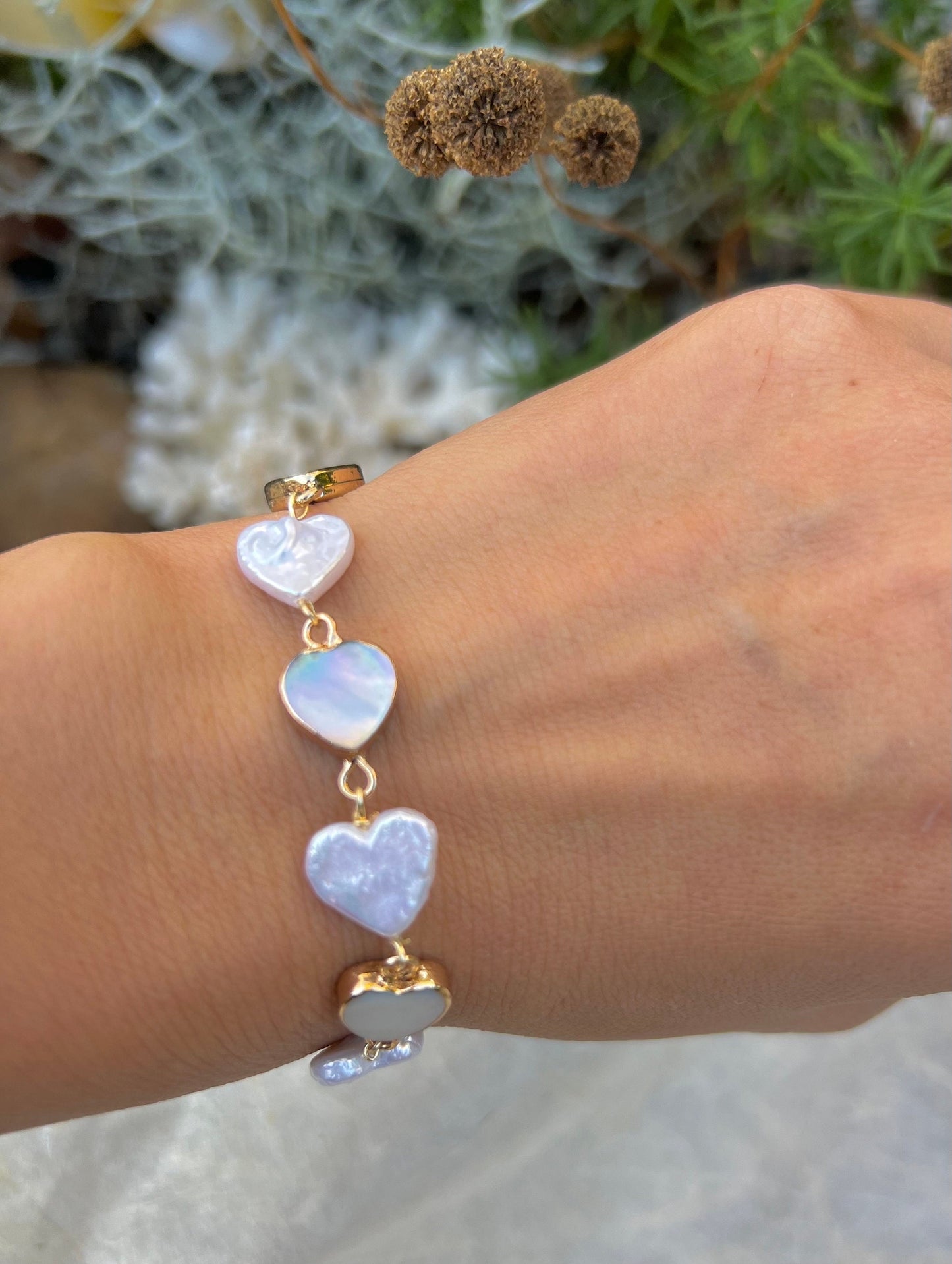 14K gold filled multicolored Genuine pearl heart elegant bracelet. Dainty bracelet. Valentines bracelet. Gift for her.
