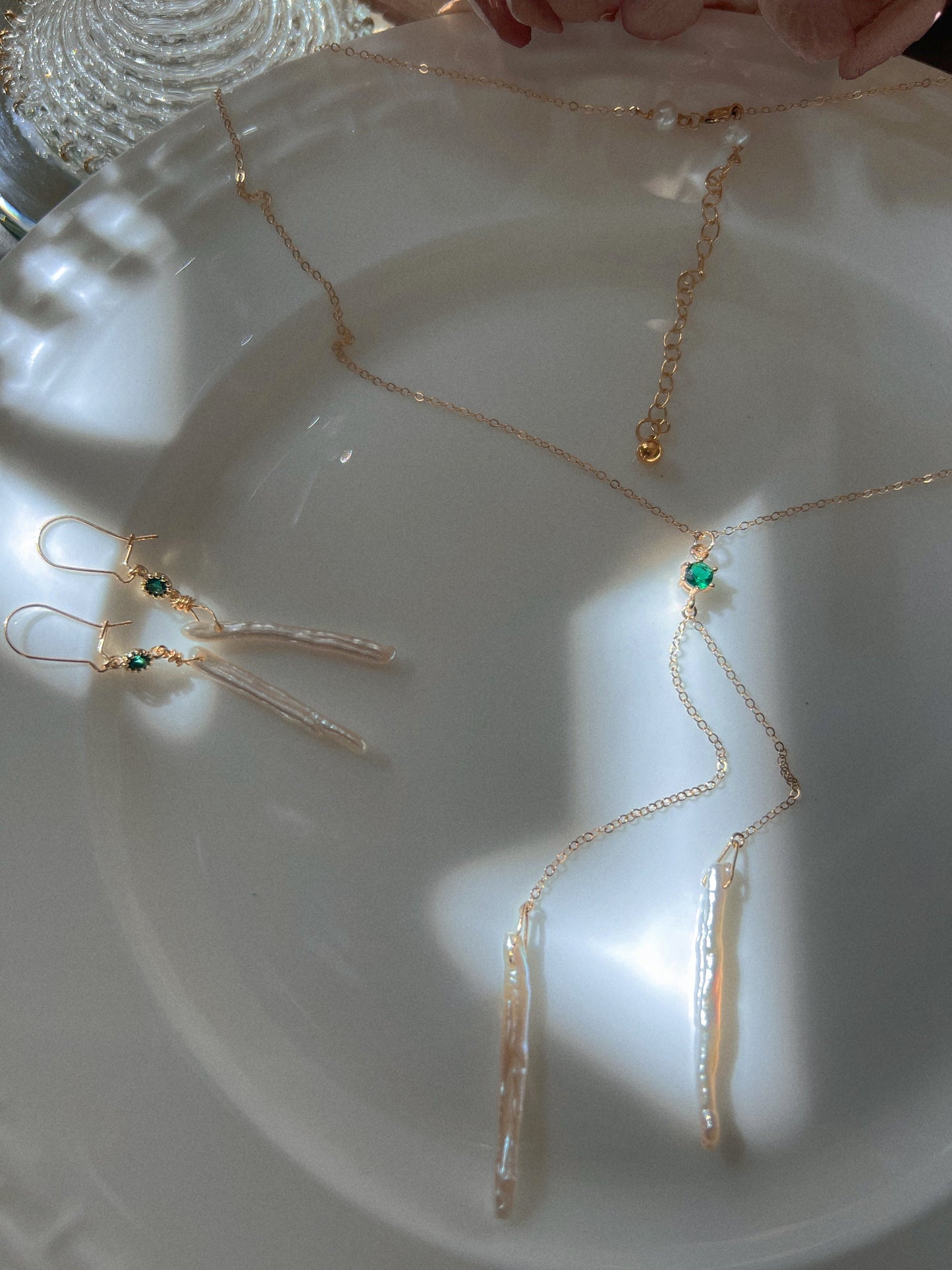 14K gold filled stick pearl Y necklace.  ZC emerald necklace. Diamond necklace. Bride necklace. Weddingnecklace