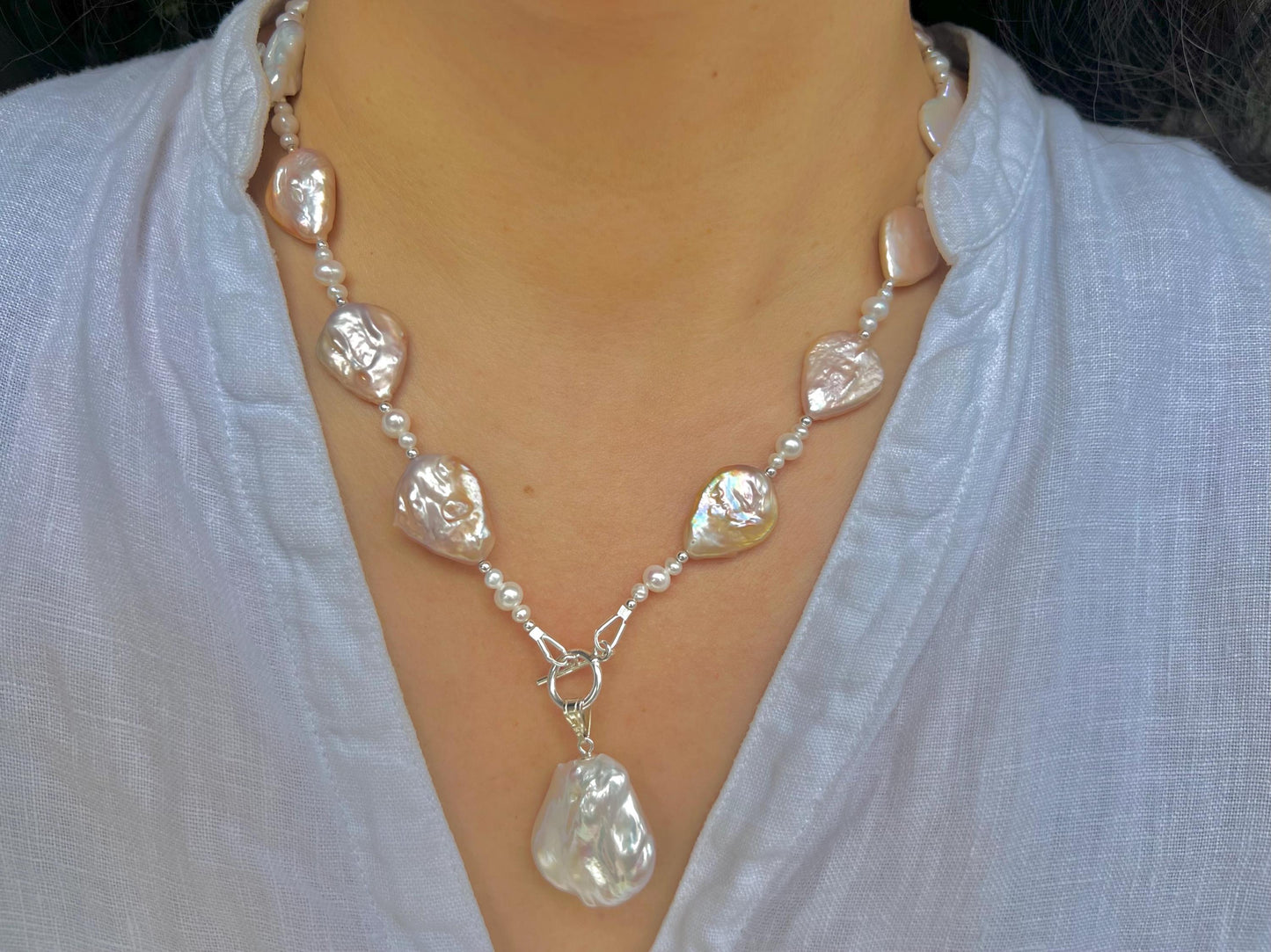 Multiple-color high luster freshwater baroque pearl beaded necklace. Statement necklace. Wedding necklace. Gift for her