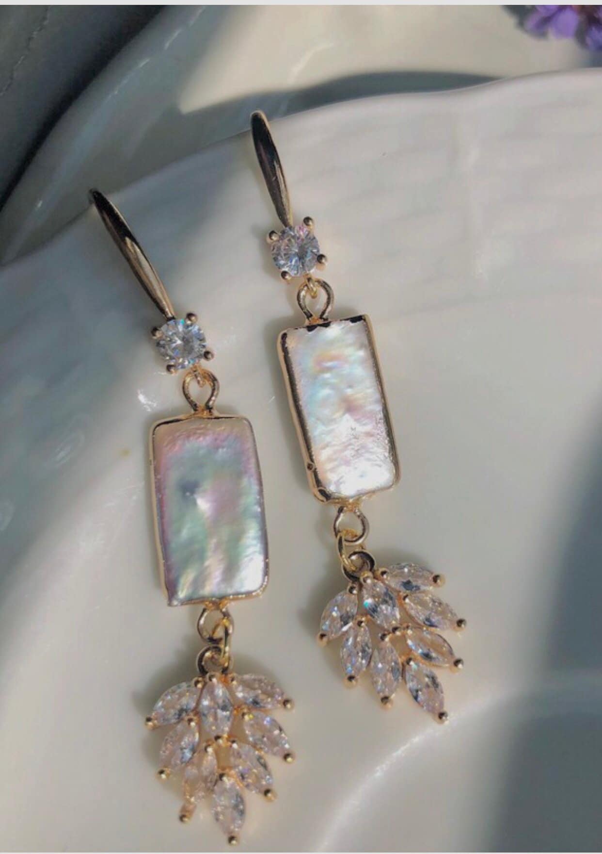 Baroque rectangle pearl crystal dangle earring ，vintage style ZC earring ，gold pearl earring ，France style dope earring ，gift for her