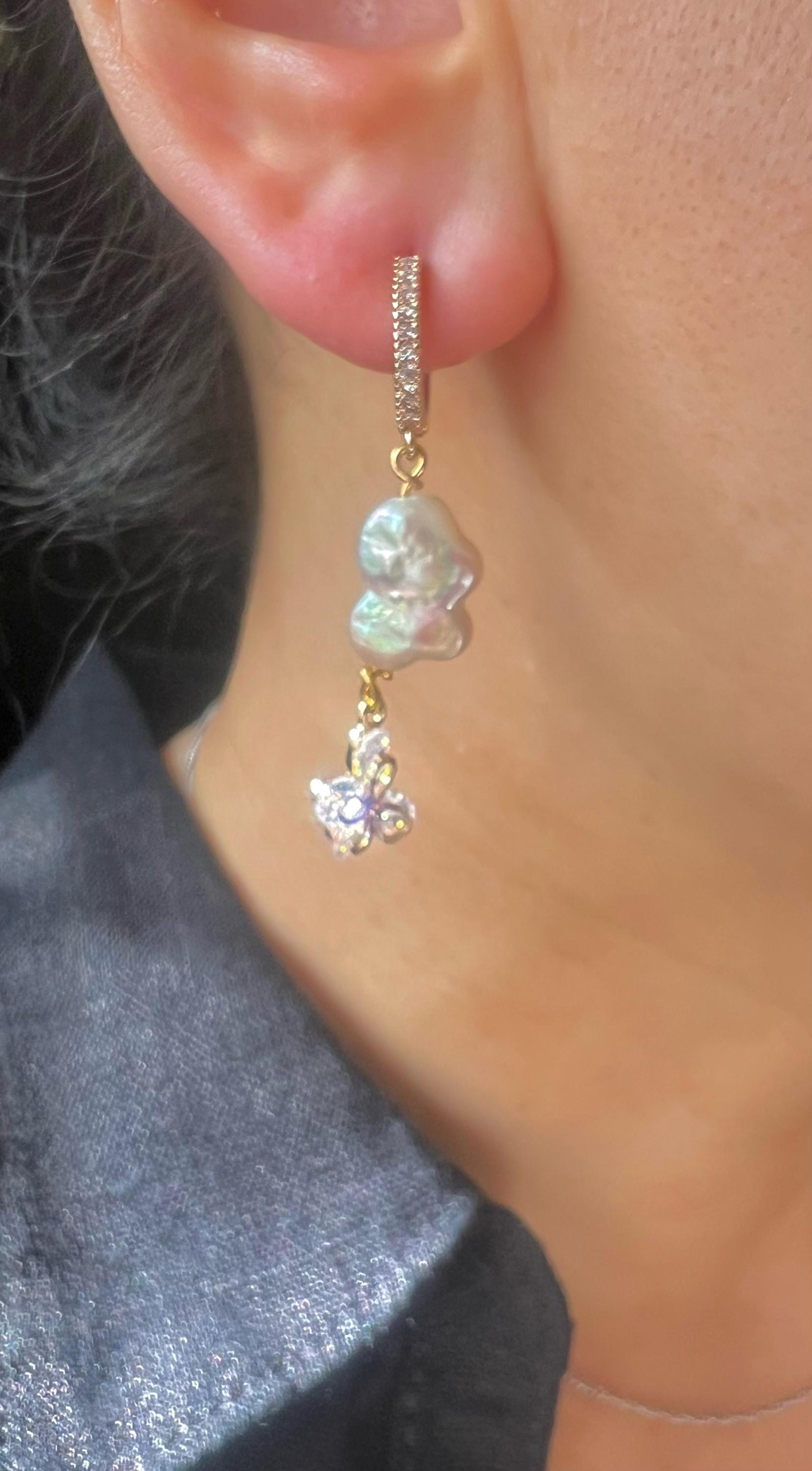 Chic sparkling crystal butterfly freshwater pearl hoop earring. Minimalist earrings. Bridal earrings. Gift for her.