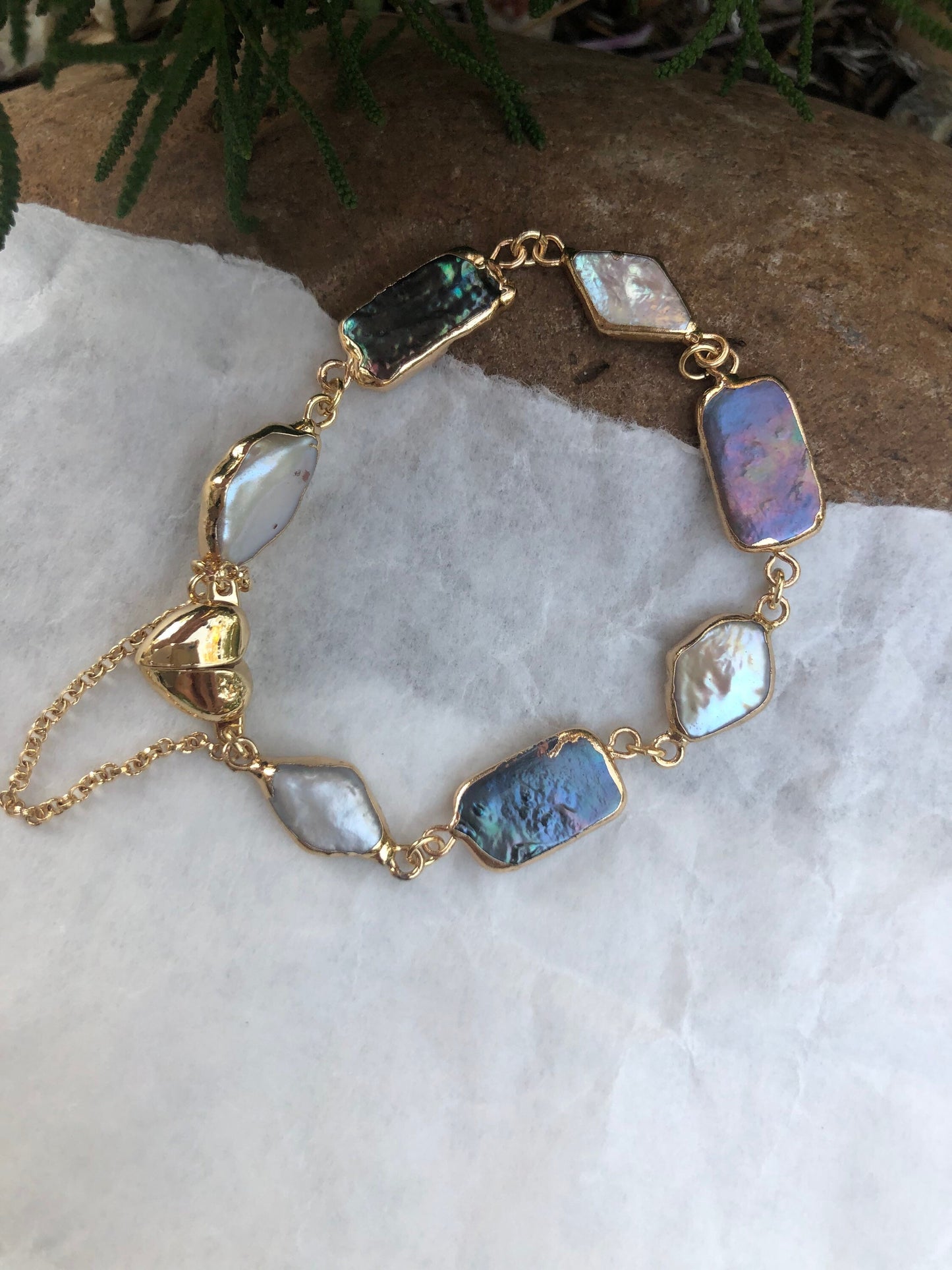 Multiple-col freshwater baroque pearl bracelet. Baroque pearl bracelet. Adorable bracelet. Boho bracelet. Gift for her