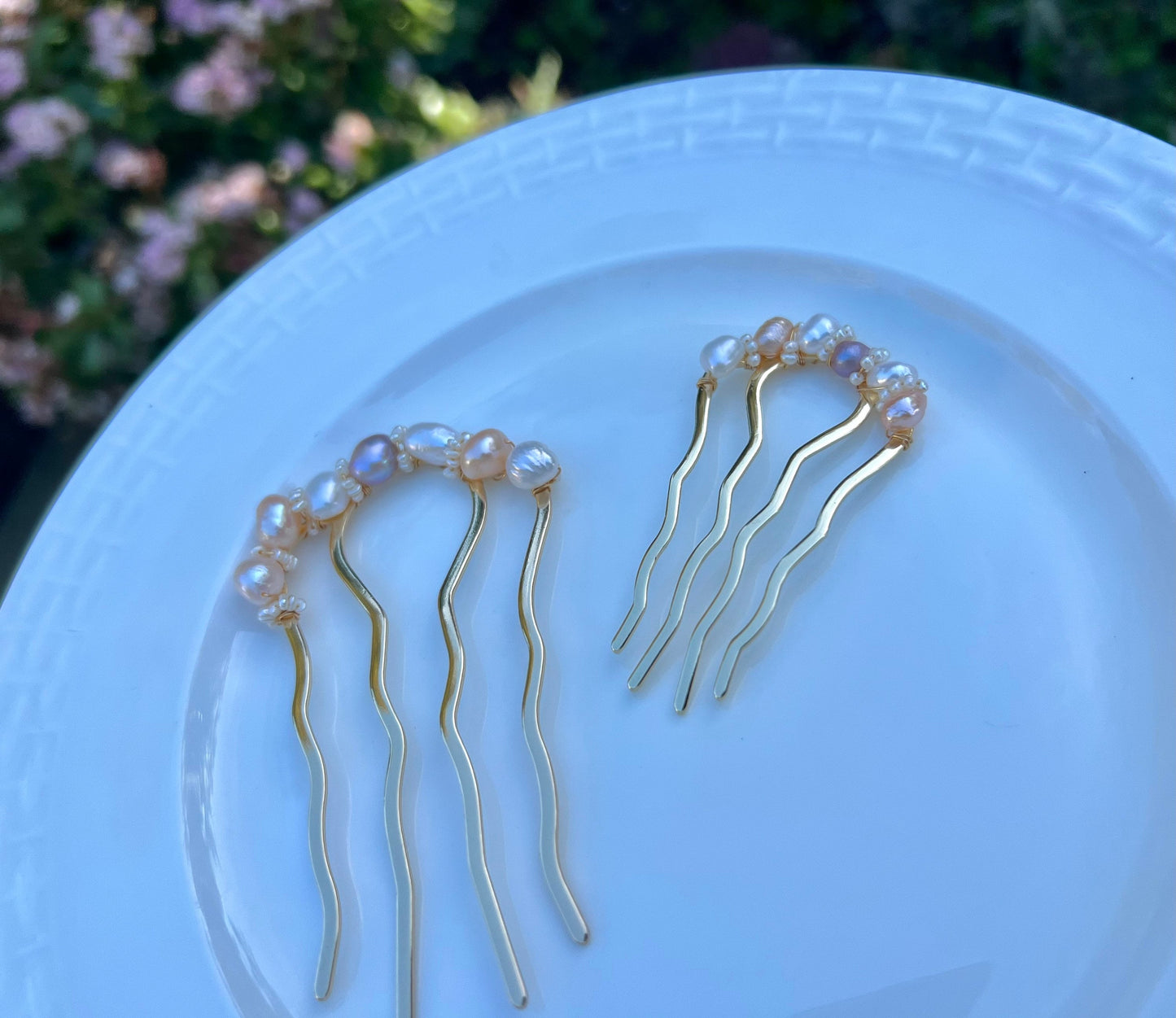 Brass wire wrapped freshwater multiple-color pearl hair pin. Wave hair accessories. Gold hair fork. Bridal hair pin. Wedding hair pin.
