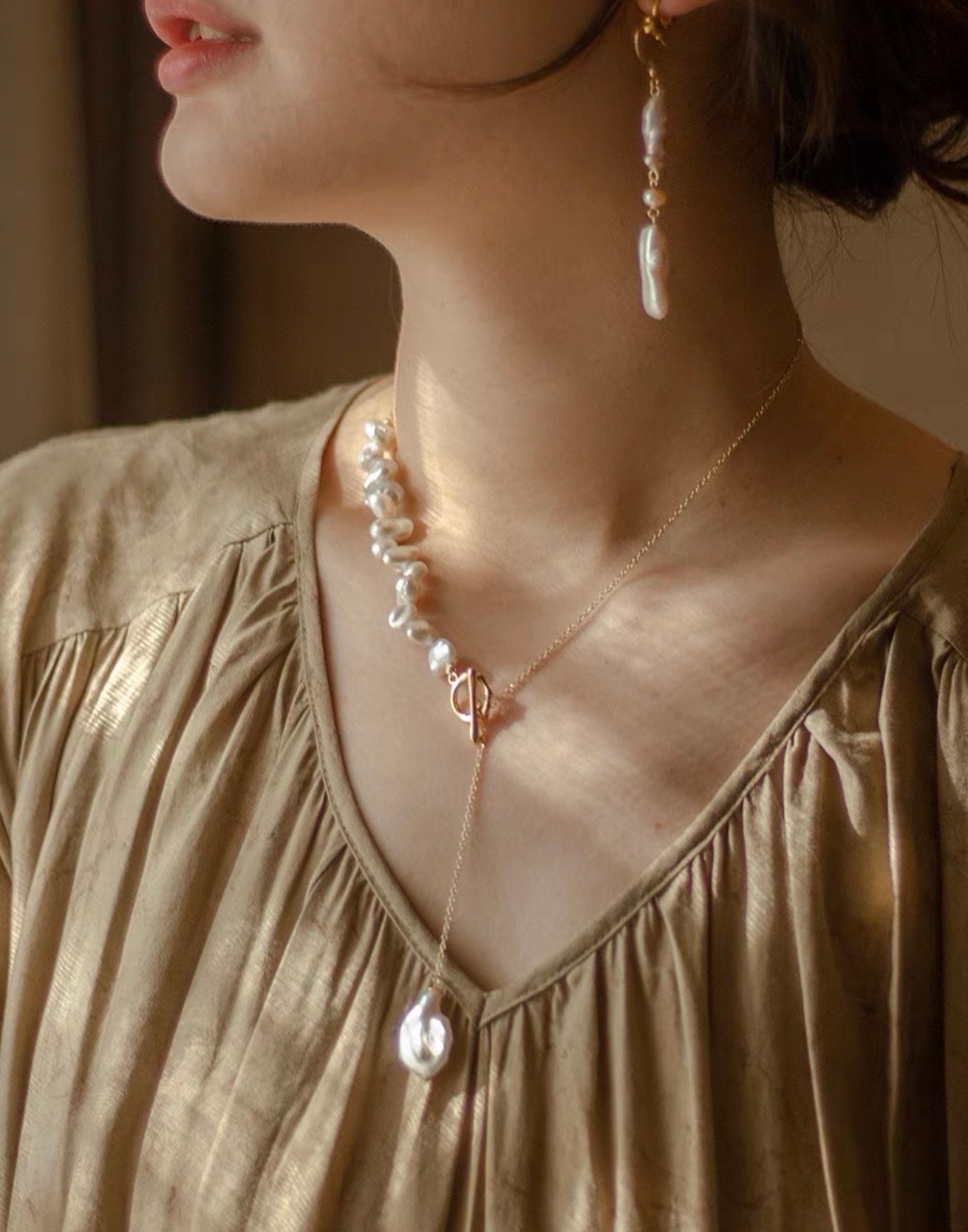 High quality petal baroque pearl half chain necklace. Multiple-shape pearl necklace. Boho wedding jewelry. Y lariat necklace.