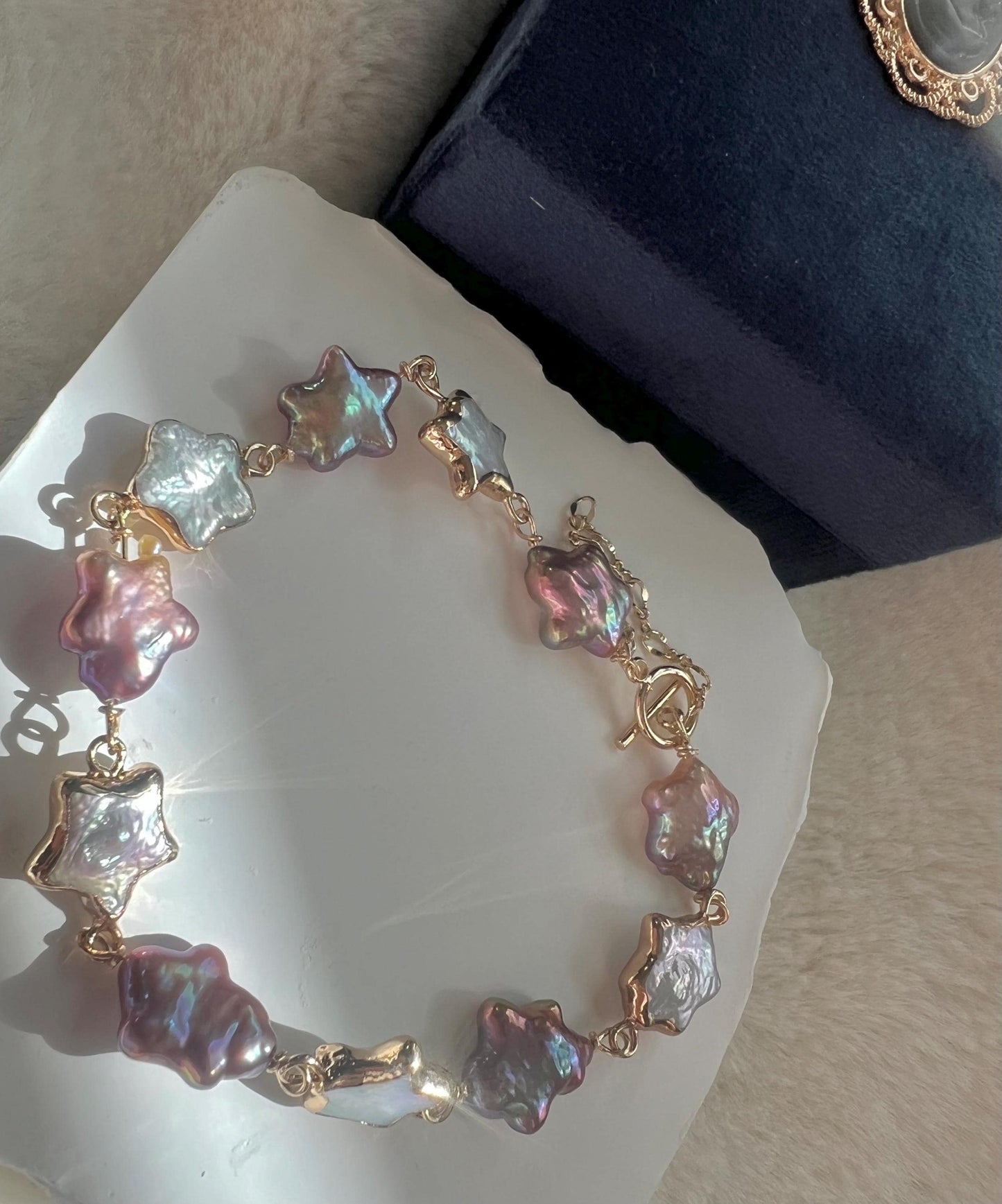 14K gold filled multicolored Genuine pearl star elegant bracelet. Dainty bracelet. Minimalist bracelet. Gift for her.