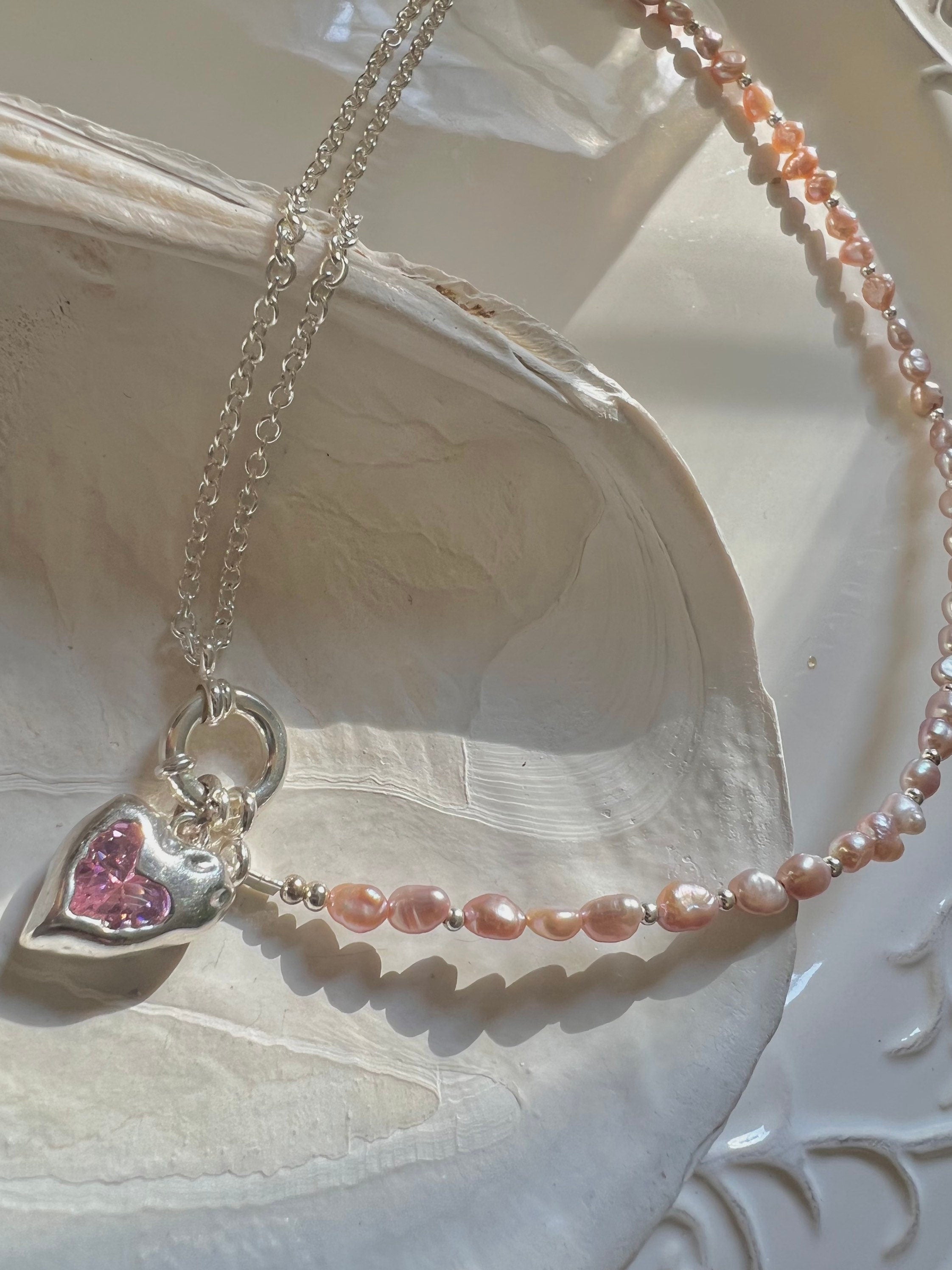925 sterling silver freshwater pink pearl layered necklace. Heart Necklace. Dainty necklace. Chic pearl necklace.