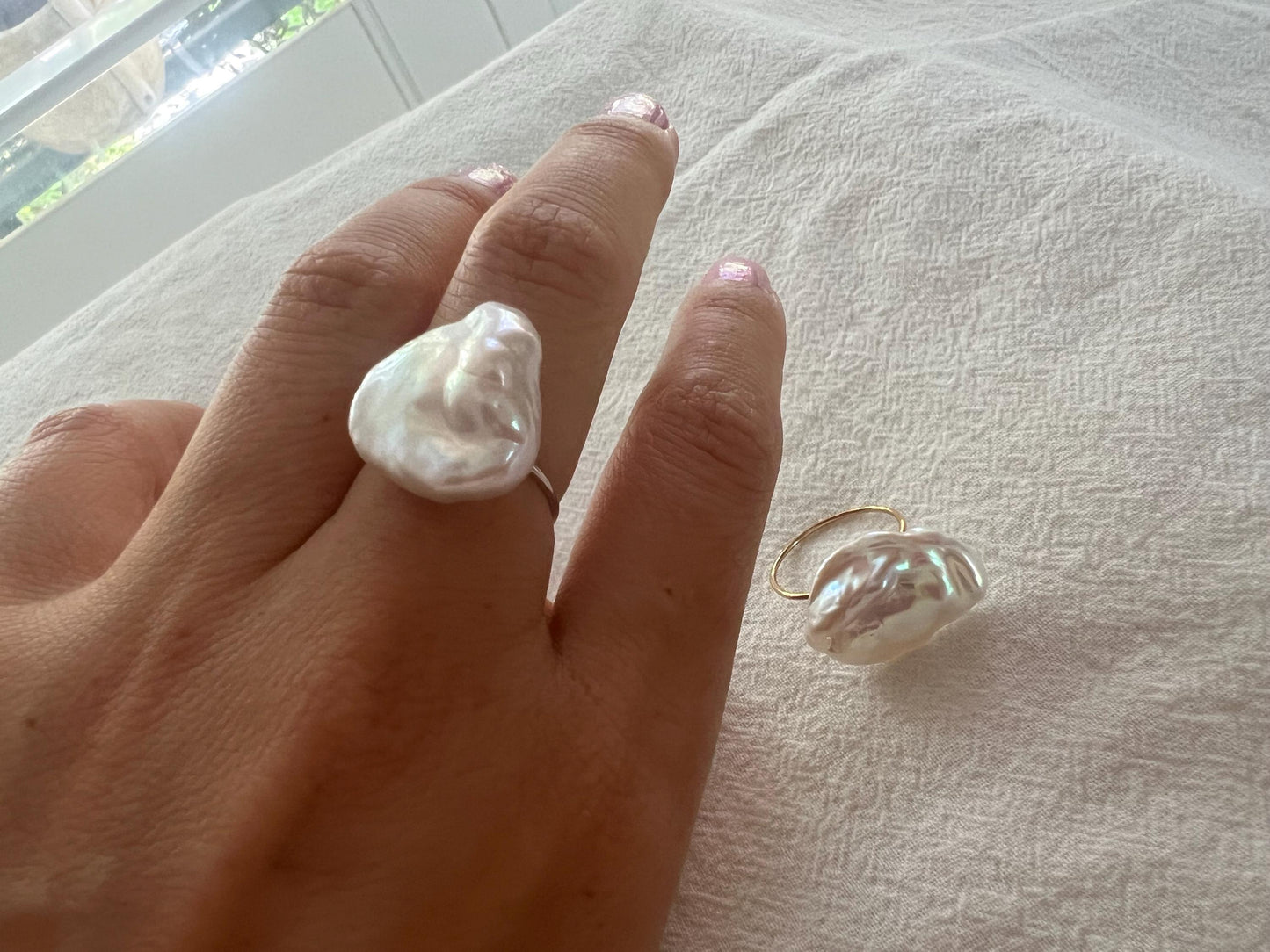 Natural Baroque Pearl Ring. Pearl Minimalist ring. Irregular Genuine Freshwater pearl Ring. Keshi Petal pearls Ring. Large pearl Ring