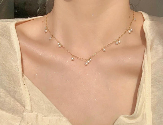 14K gold filled freshwater pearl necklace. Dainty tiny pearl necklace. Mini necklace . Anniversary gift. Bridesmaid gift.