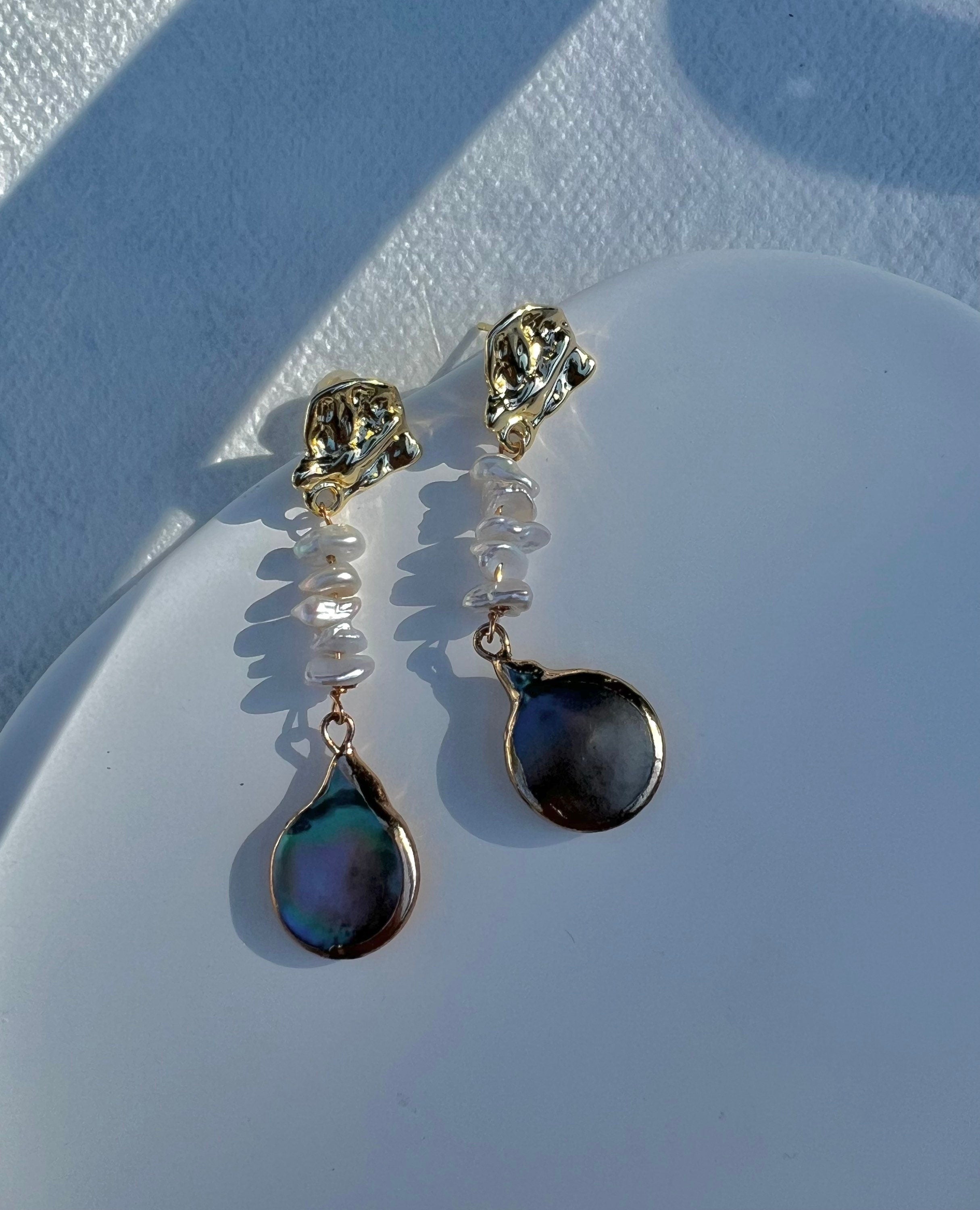 Multi-color freshwater baroque pearl dangle earring. Real pearl earrings. Statement earrings. Boho pearl earrings. Wedding earrings.