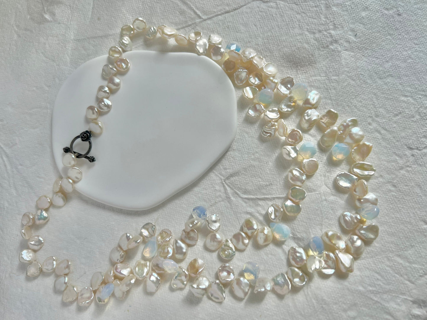 Freshwater petals pearl double layered necklace. Beaded pearl necklace. Boho Bridal wedding necklace. Dainty necklace. Gift for her